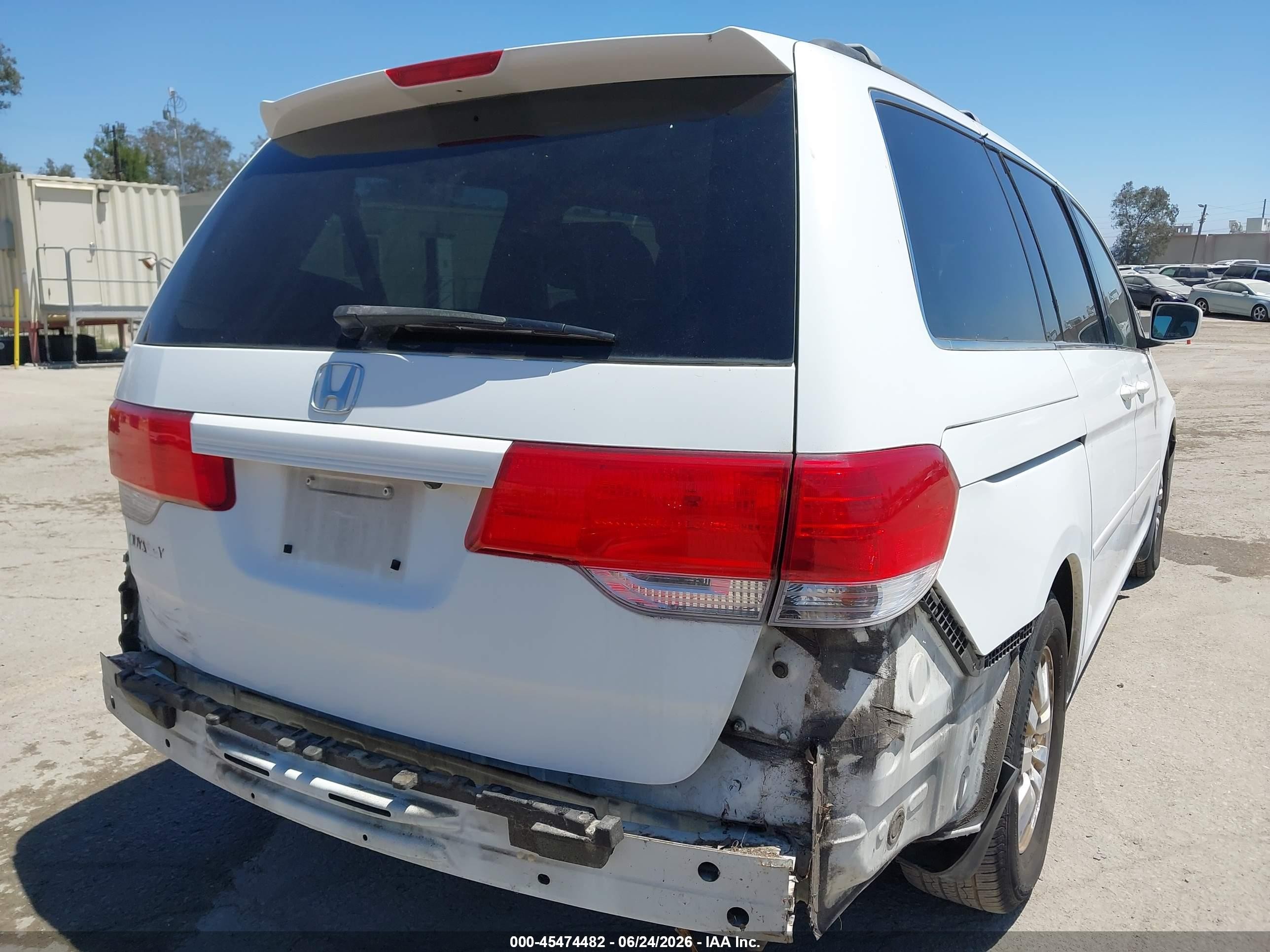 2008 Honda Odyssey Ex-l White vin: 5FNRL38688B096840