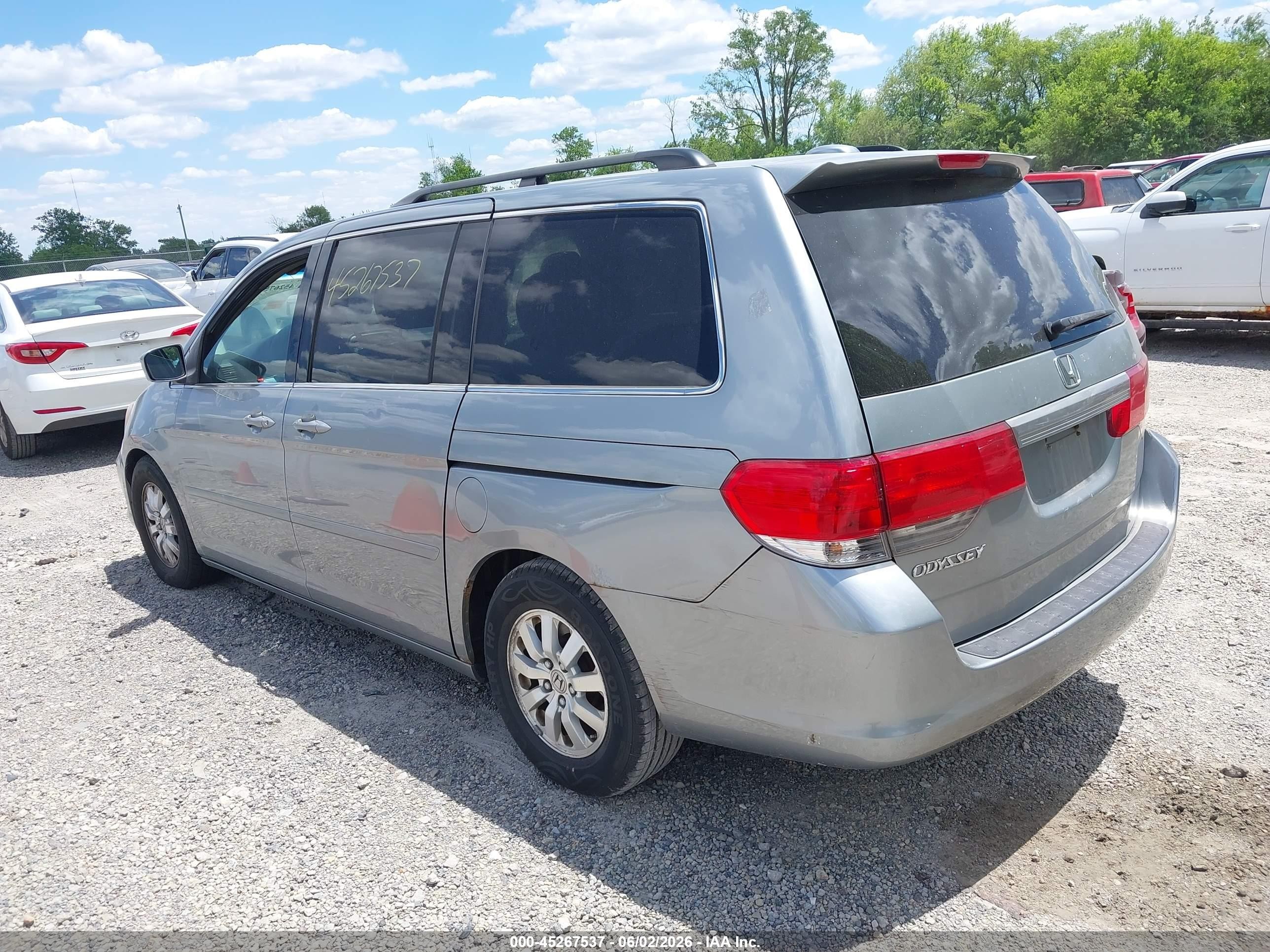 2008 Honda Odyssey Ex-l Серебряный vin: 5FNRL38688B110414