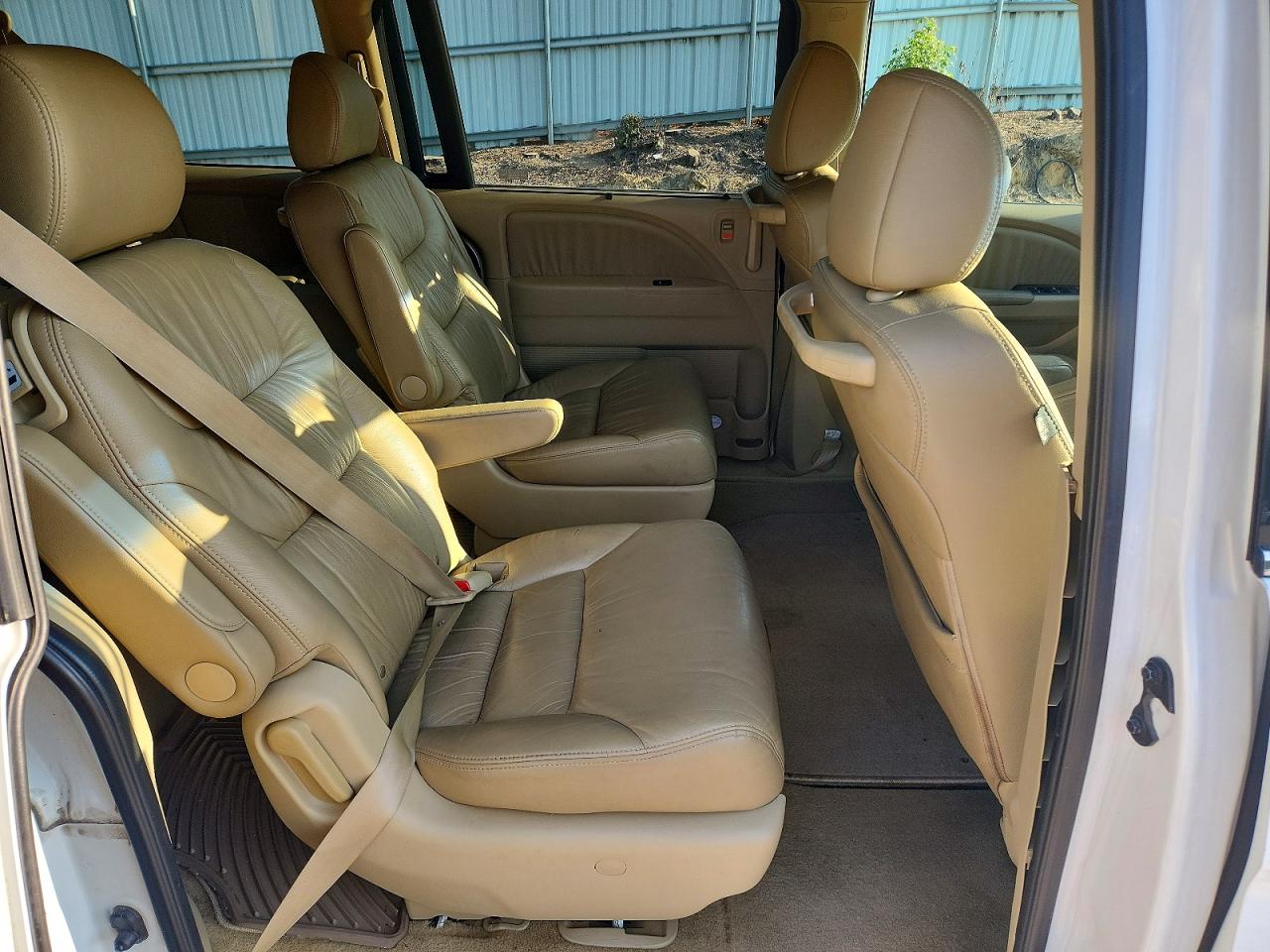 2008 Honda Odyssey Exl White vin: 5FNRL38688B404024
