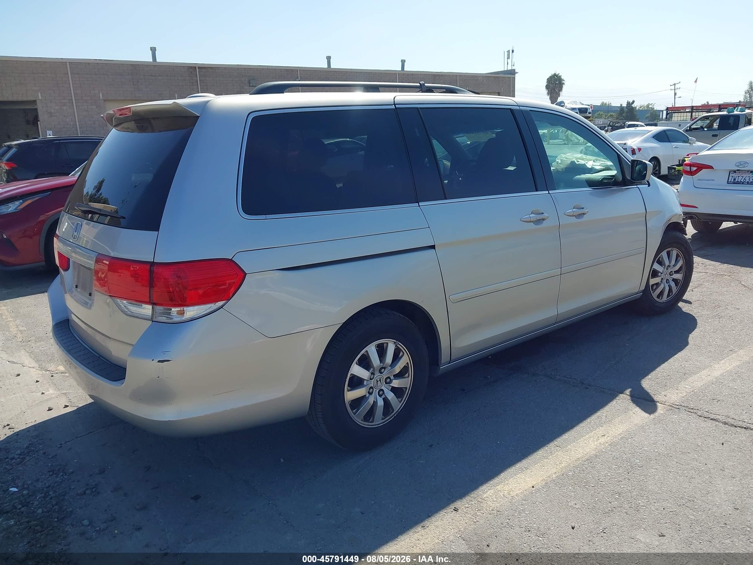 2008 Honda Odyssey Ex-l Серебряный vin: 5FNRL38688B417677