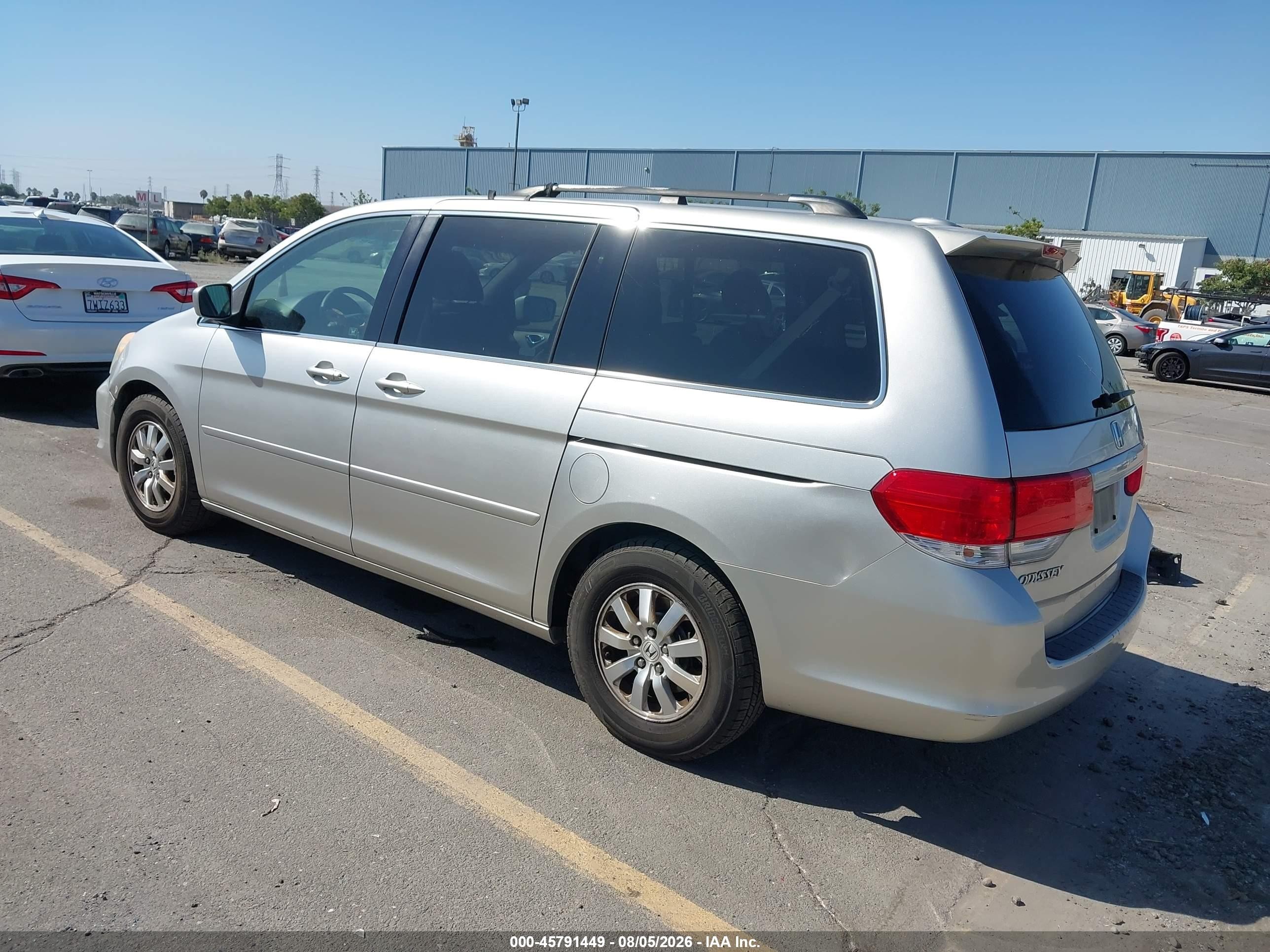 2008 Honda Odyssey Ex-l Серебряный vin: 5FNRL38688B417677