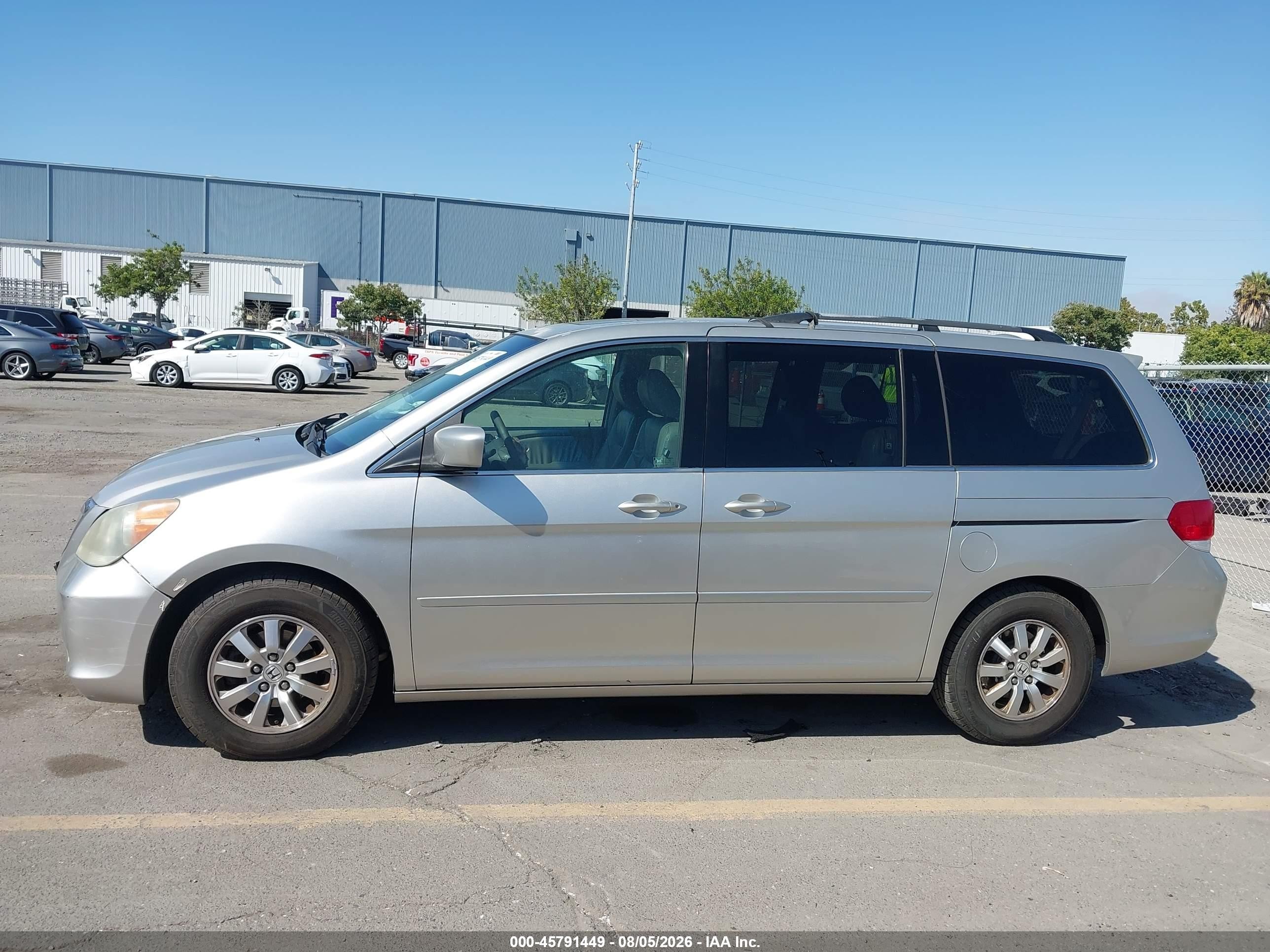 2008 Honda Odyssey Ex-l Серебряный vin: 5FNRL38688B417677