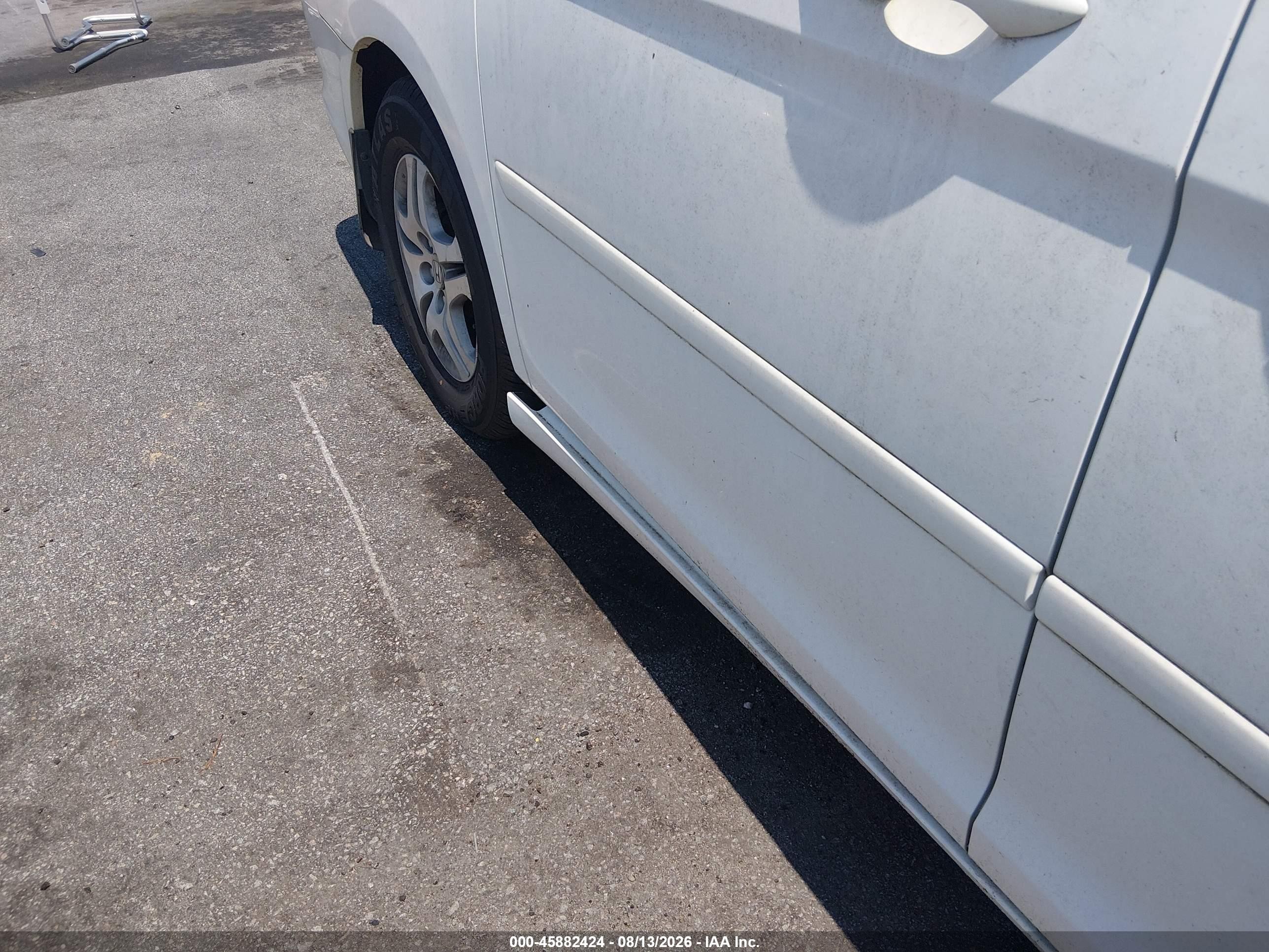 2006 Honda Odyssey Ex-l White vin: 5FNRL38696B424831