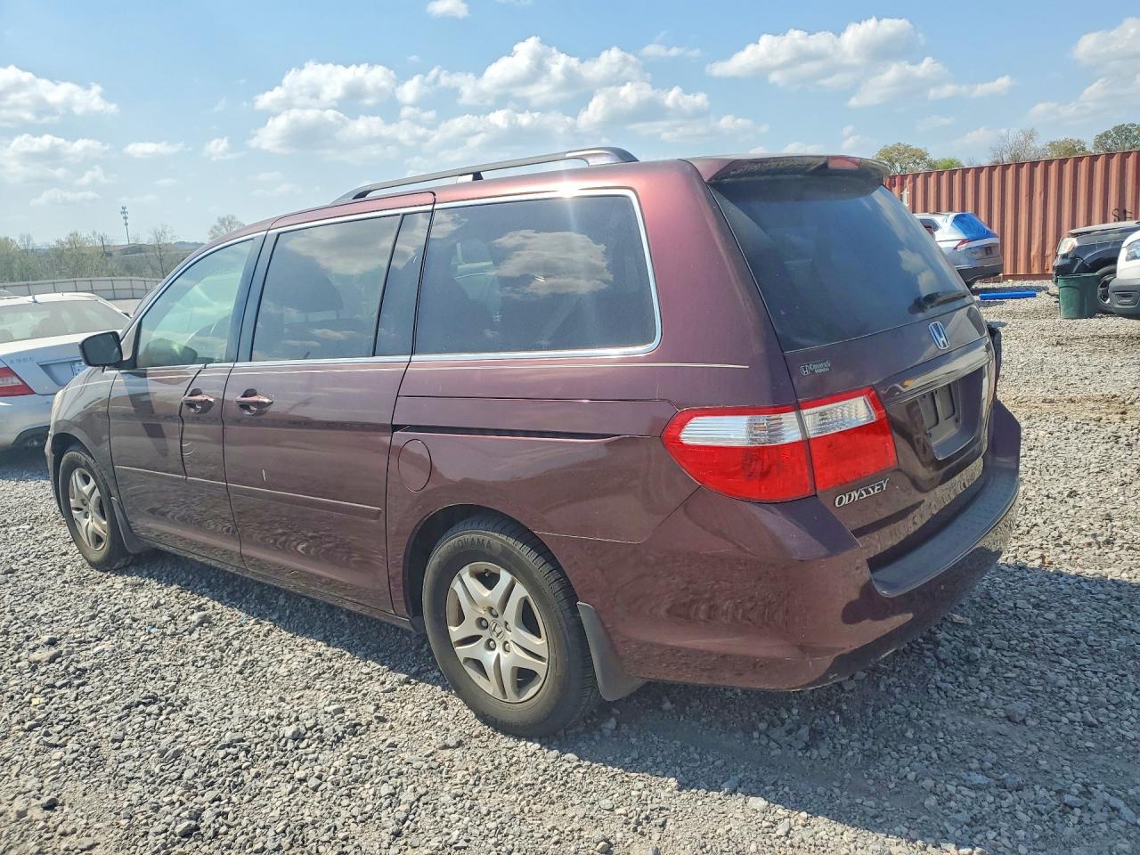 2007 Honda Odyssey Maroon vin: 5FNRL38697B455885