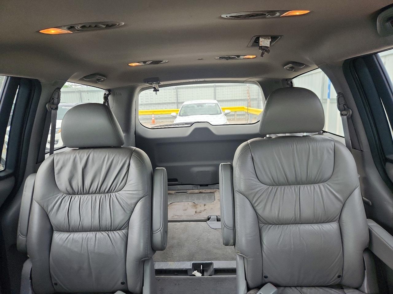2008 Honda Odyssey Exl Серебряный vin: 5FNRL38698B071624