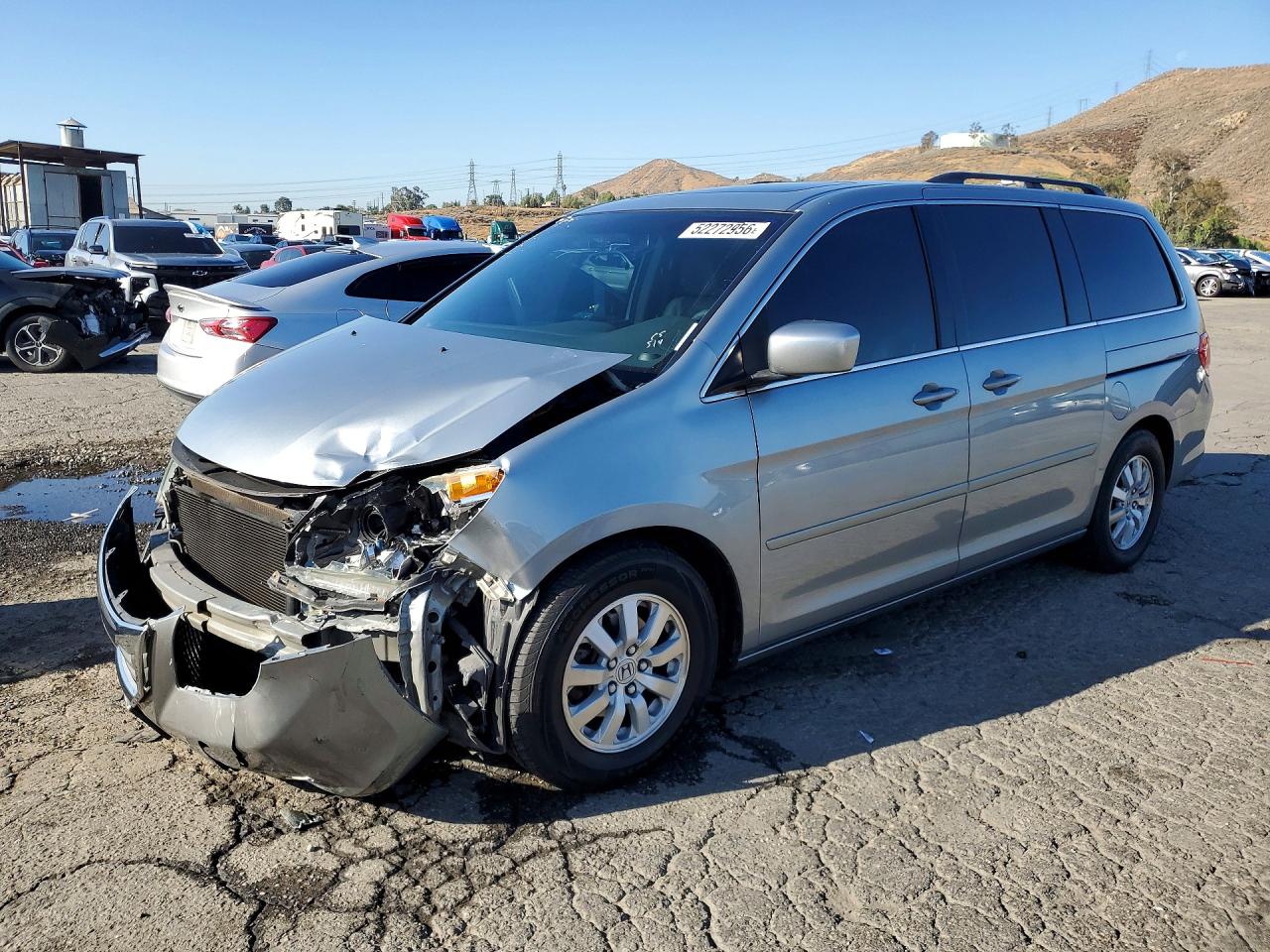 2008 Honda Odessey Silver vin: 5FNRL38698B108459