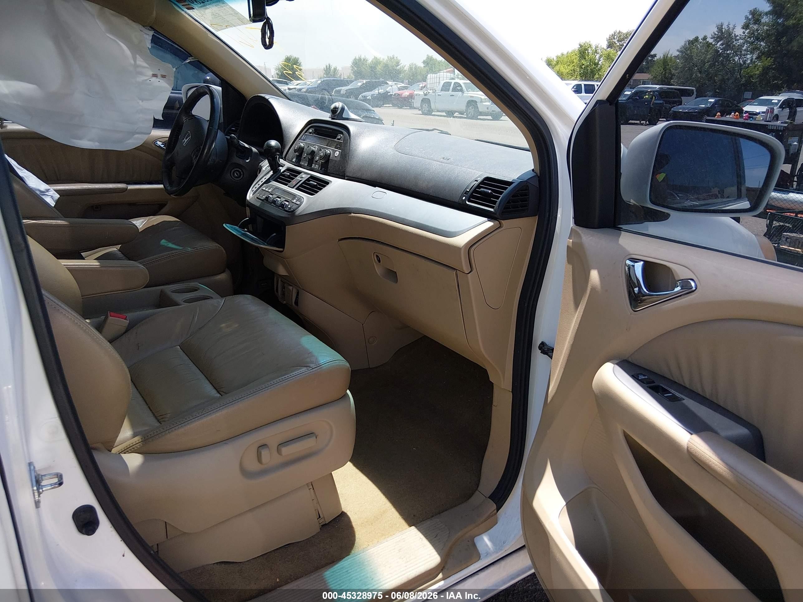 2009 Honda Odyssey Ex-l White vin: 5FNRL386X9B021154