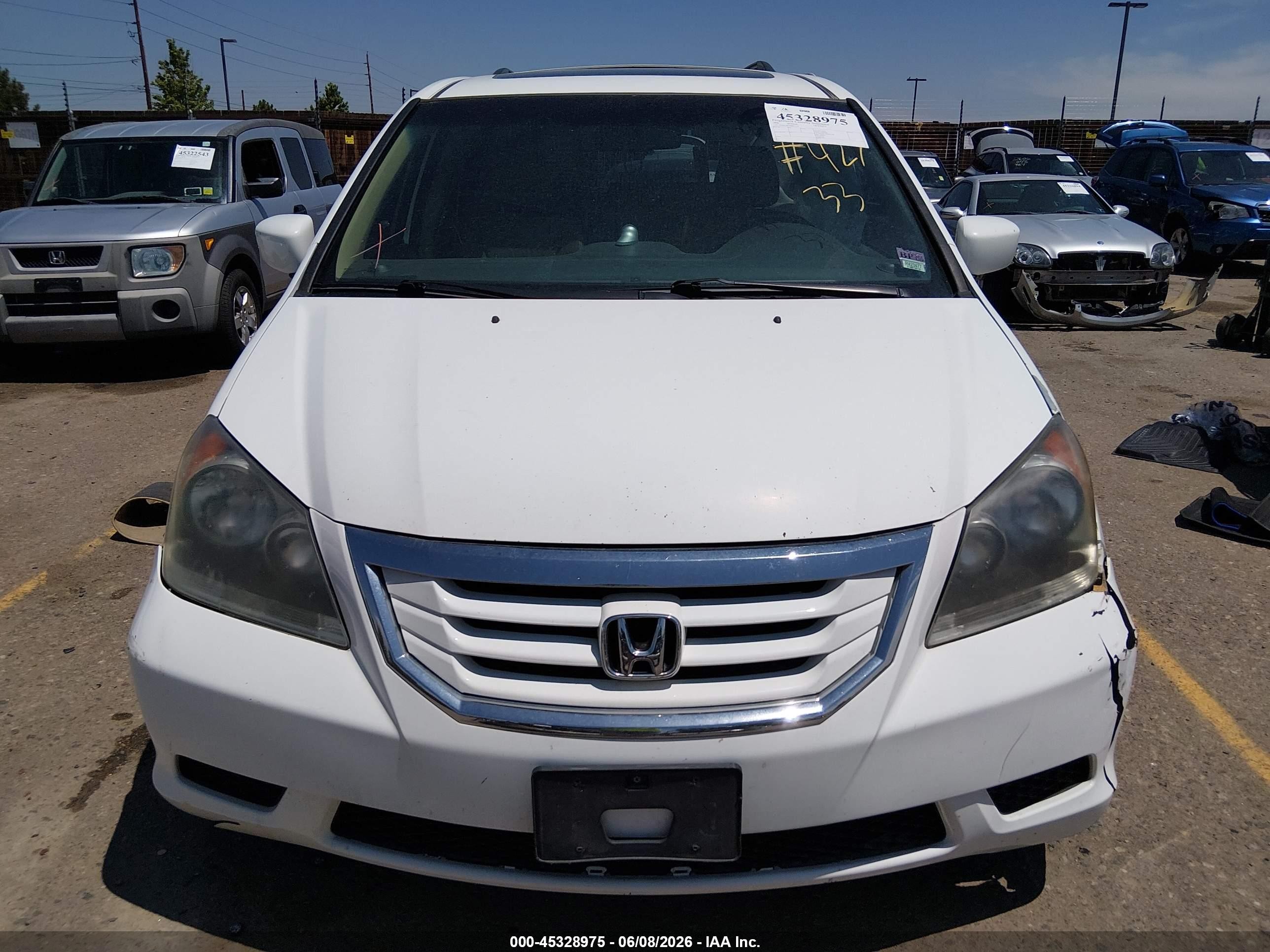 2009 Honda Odyssey Ex-l White vin: 5FNRL386X9B021154