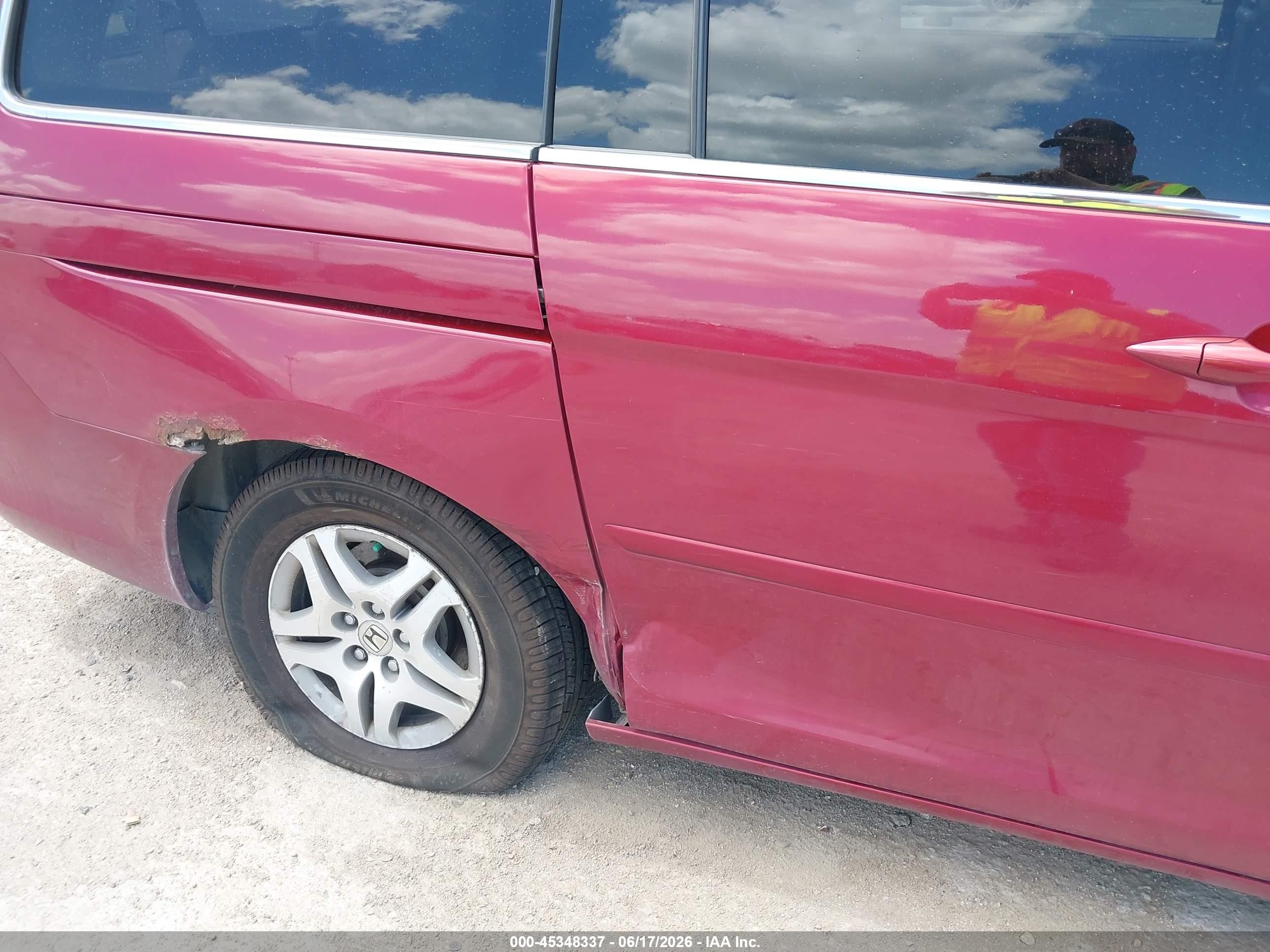 2005 Honda Odyssey Ex-l Red vin: 5FNRL38705B051704