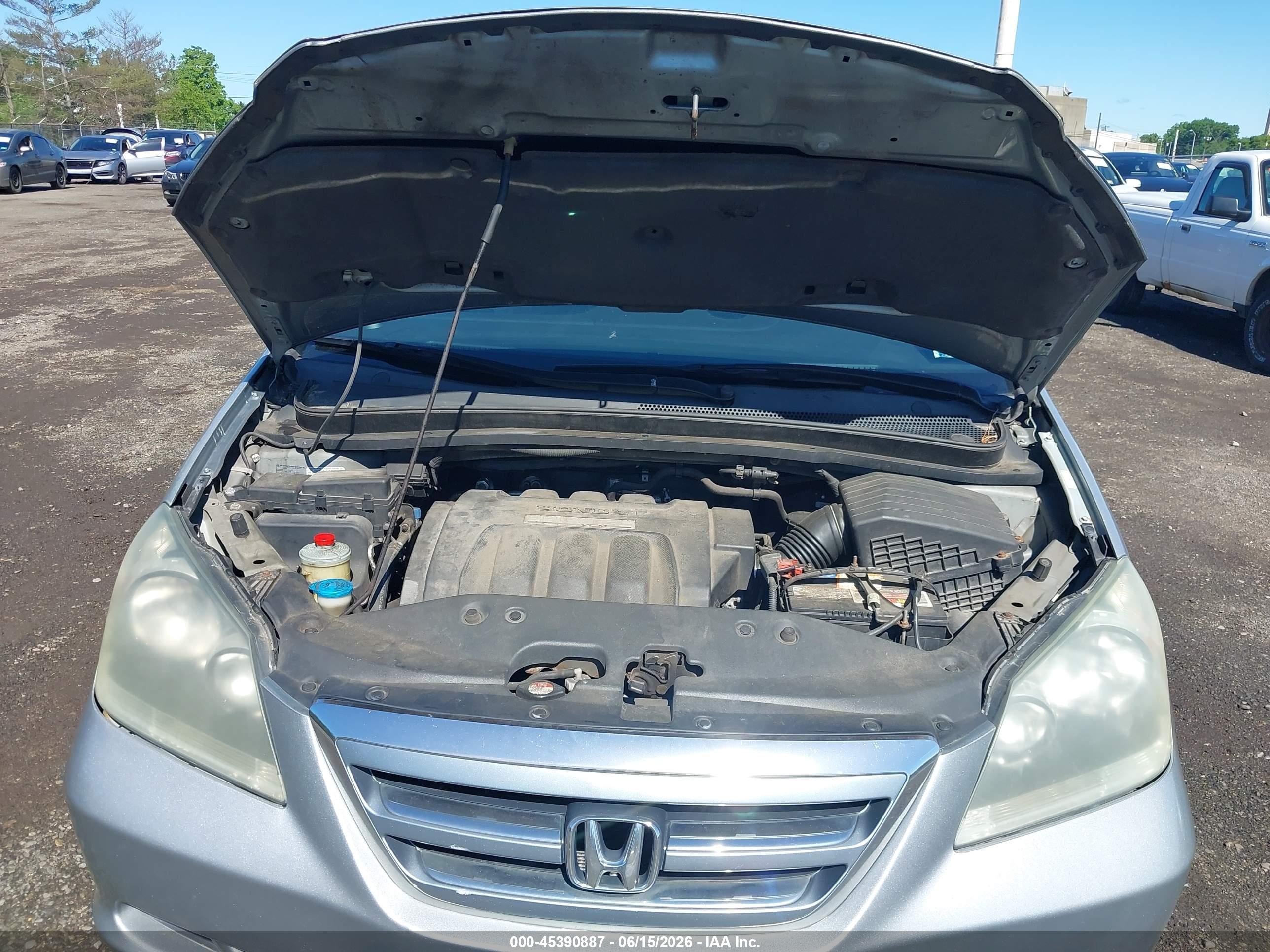2005 Honda Odyssey Ex-l Серебряный vin: 5FNRL38705B083407