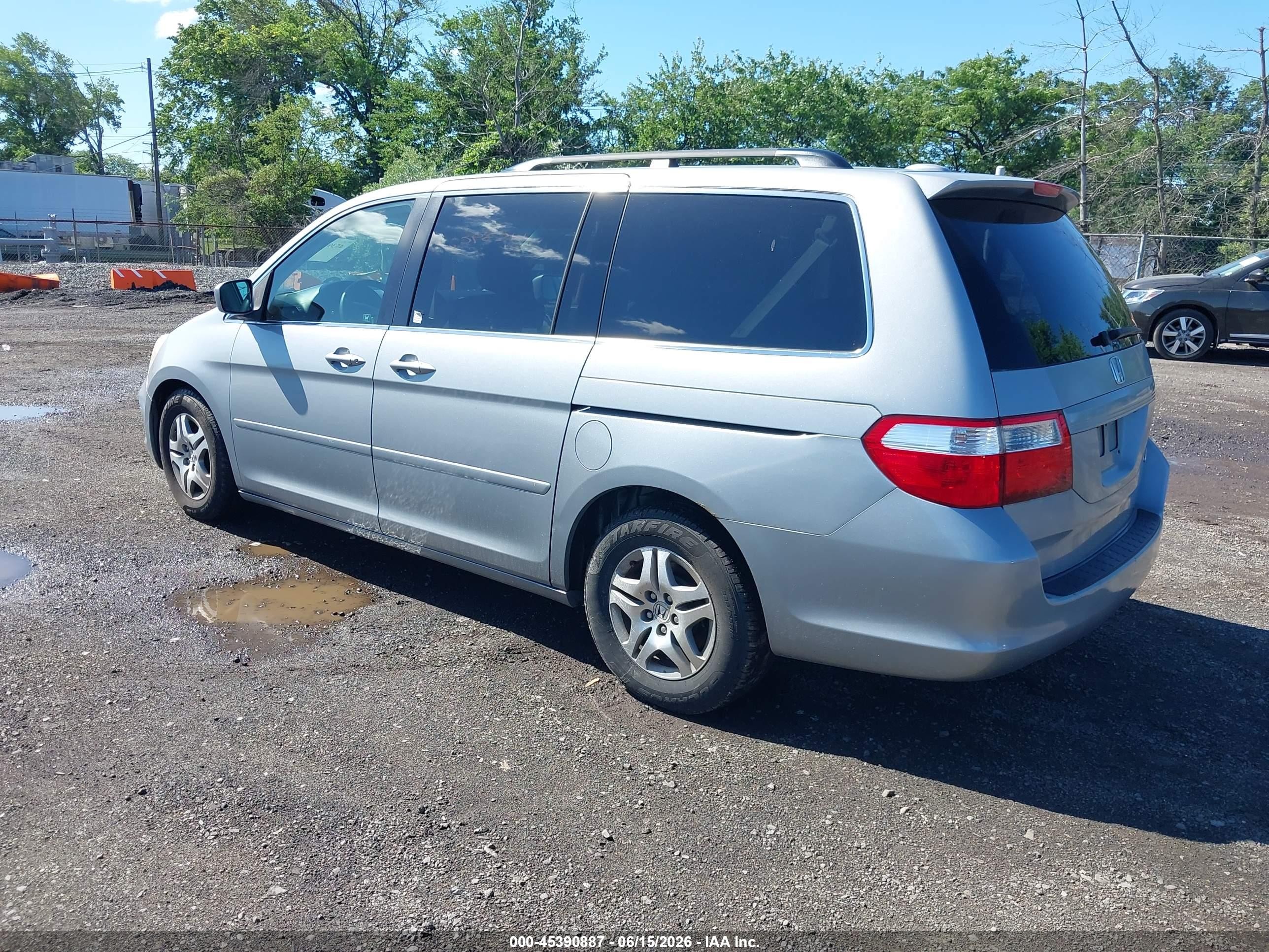 2005 Honda Odyssey Ex-l Серебряный vin: 5FNRL38705B083407
