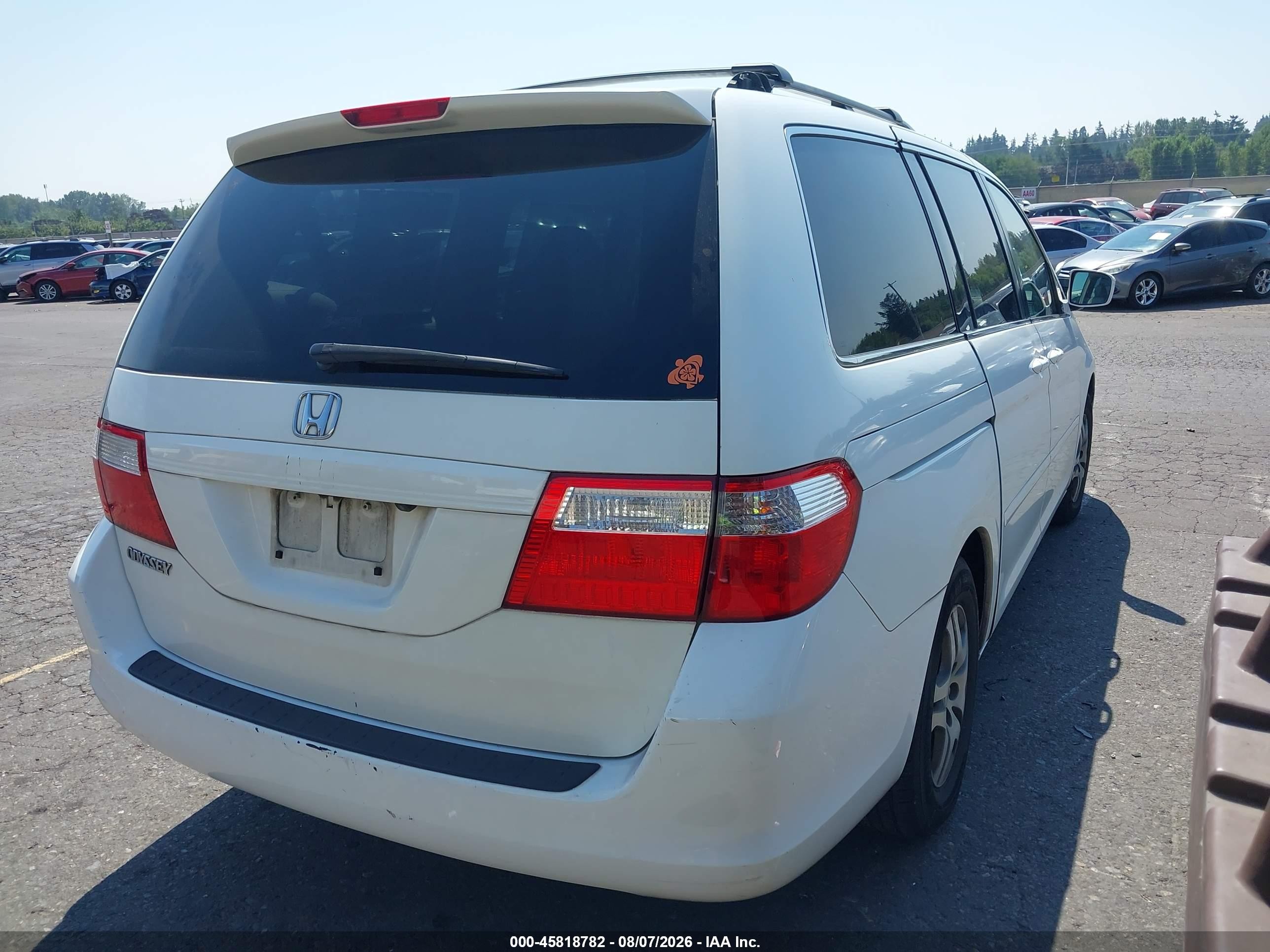 2006 Honda Odyssey Ex-l White vin: 5FNRL38706B004819