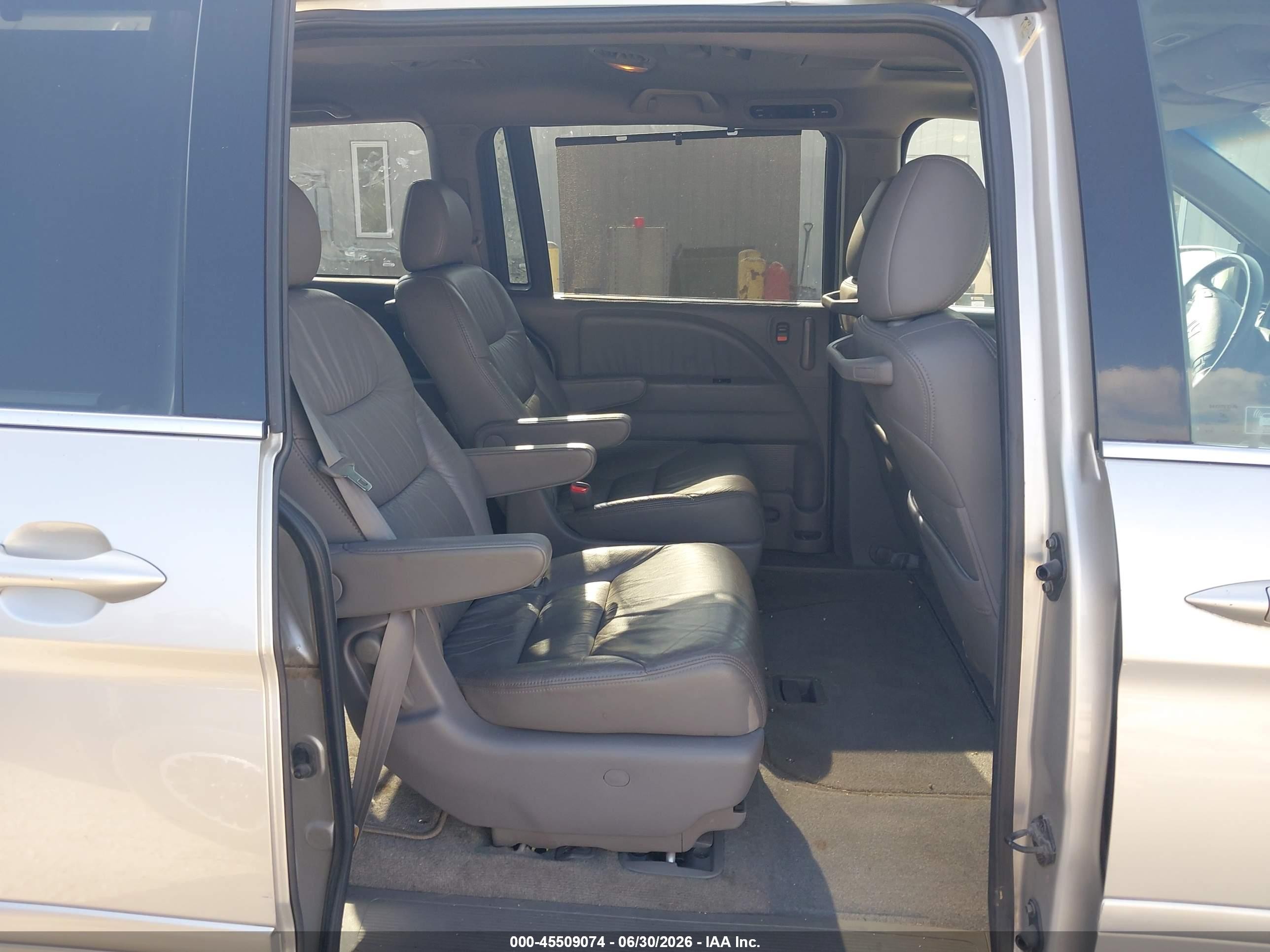 2008 Honda Odyssey Ex-l Silver vin: 5FNRL38708B063761