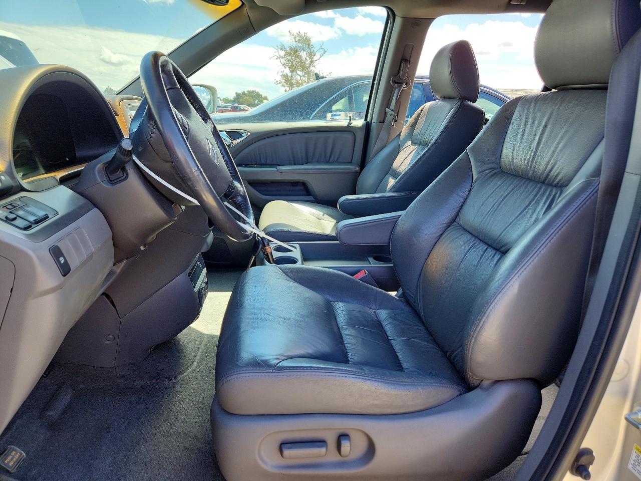 2008 Honda Odyssey Exl Silver vin: 5FNRL38708B116605