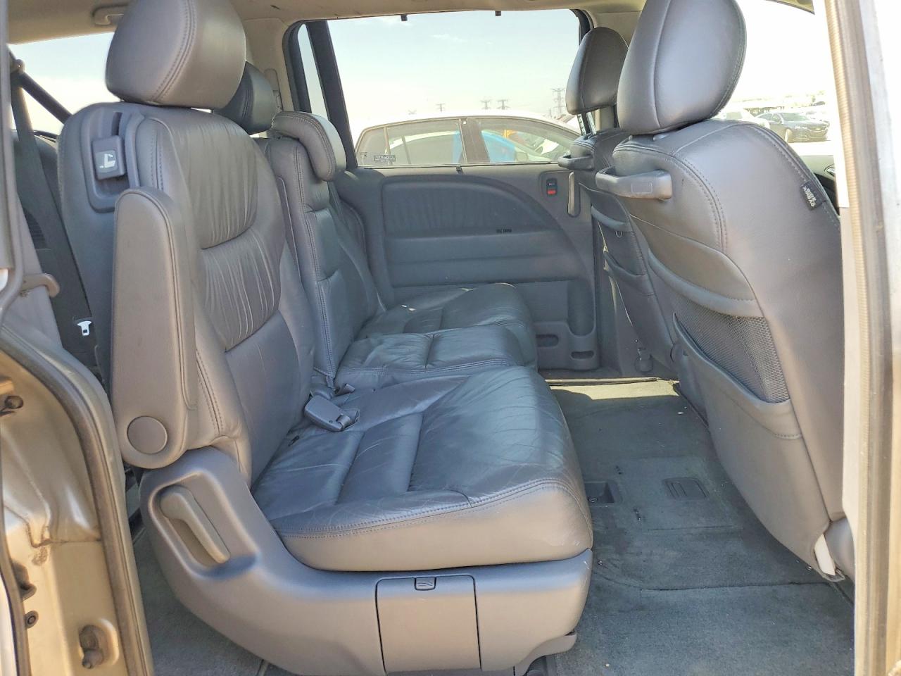 2005 Honda Odyssey Exl Silver vin: 5FNRL38715B084890