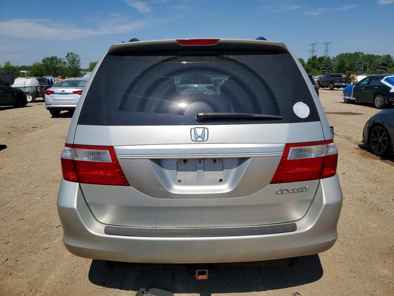2005 Honda Odyssey Exl Silver vin: 5FNRL38715B084890
