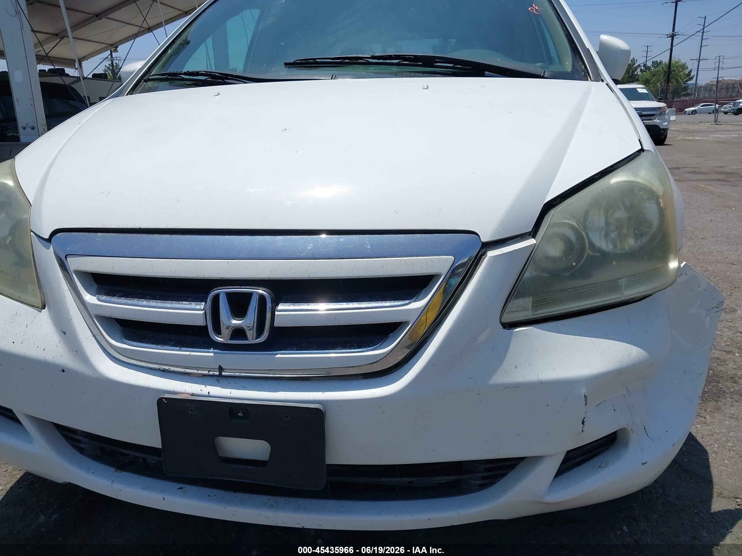 2006 Honda Odyssey Ex-l White vin: 5FNRL38716B450980