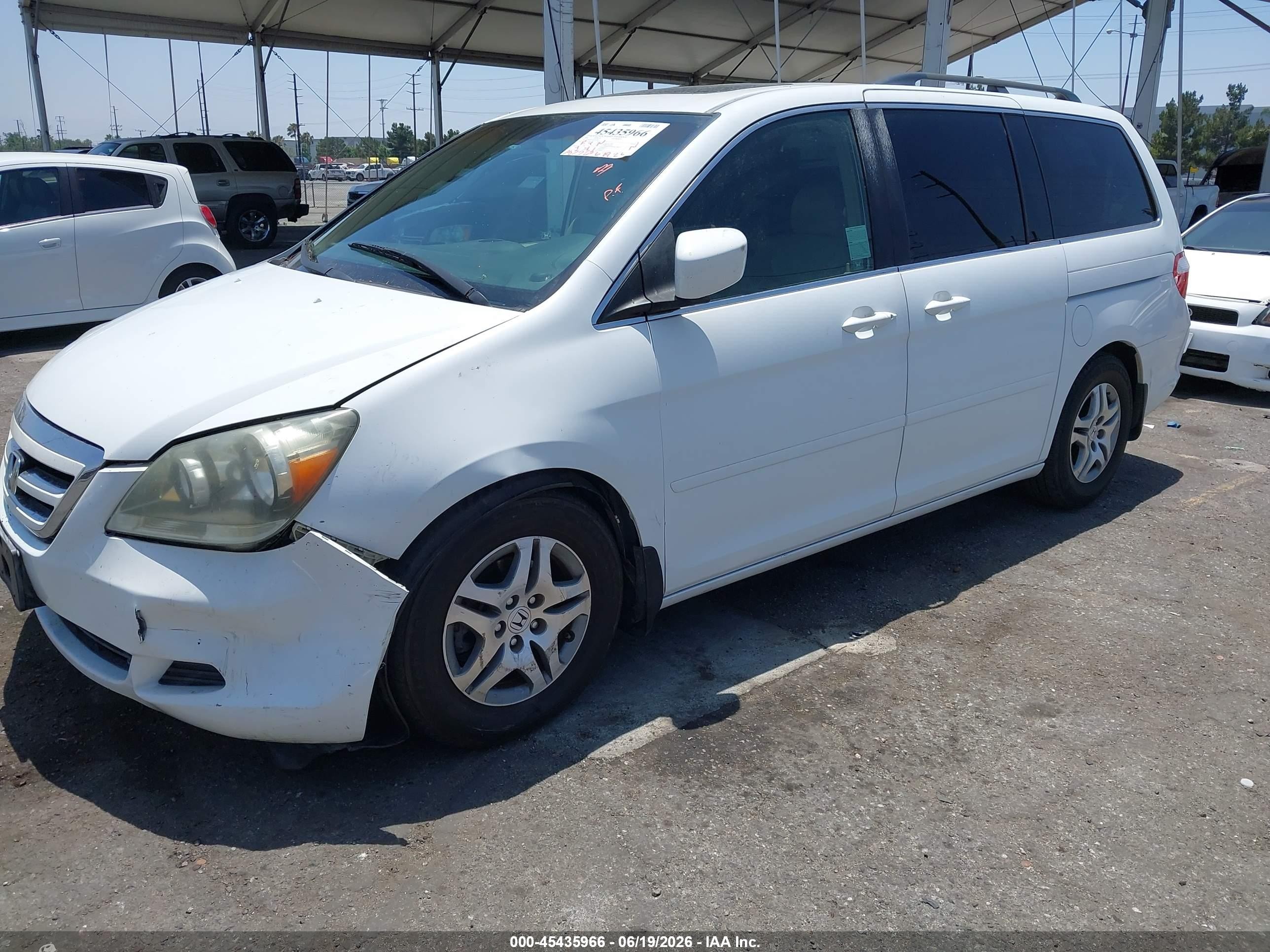 2006 Honda Odyssey Ex-l White vin: 5FNRL38716B450980