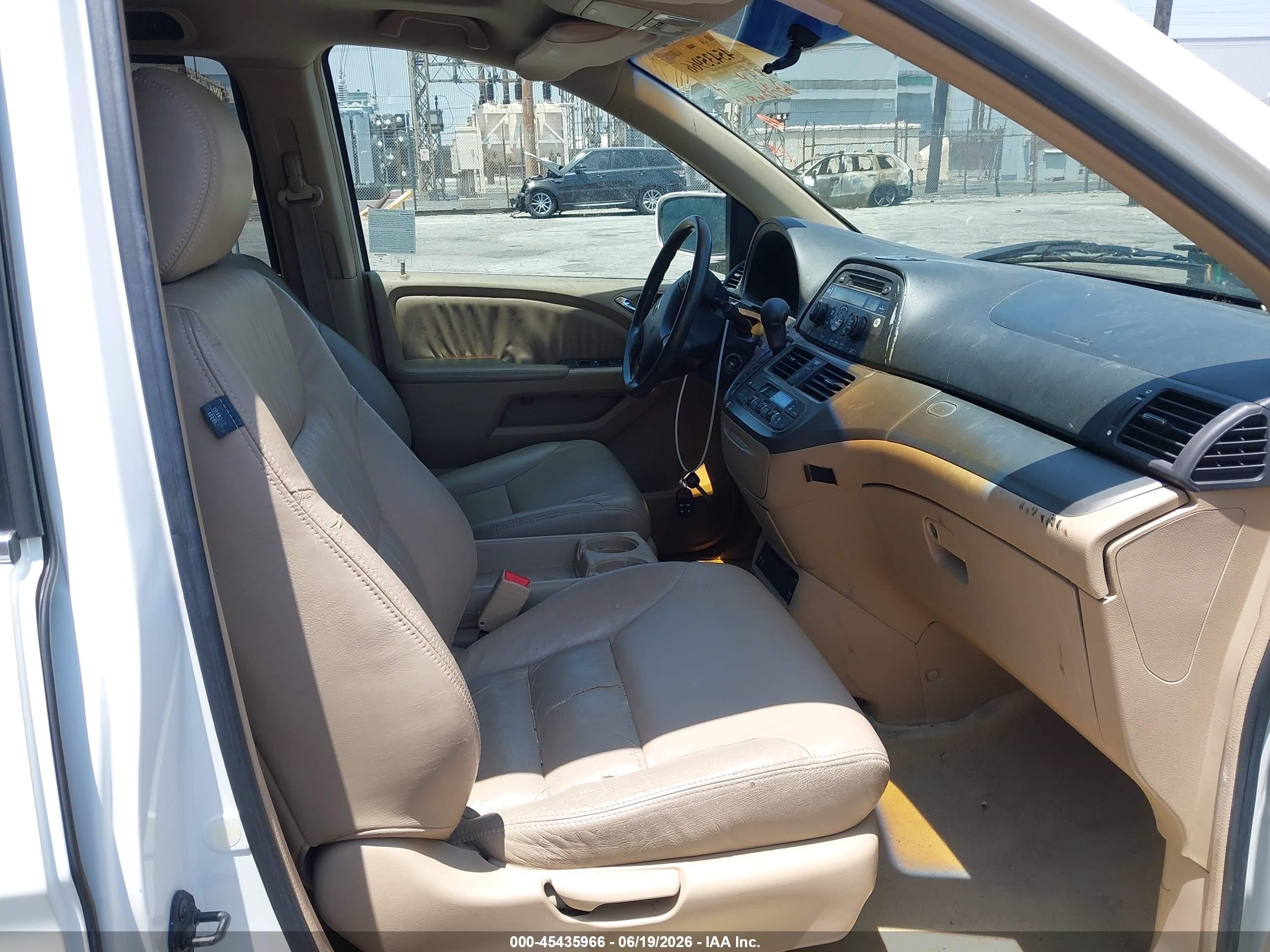 2006 Honda Odyssey Ex-l White vin: 5FNRL38716B450980