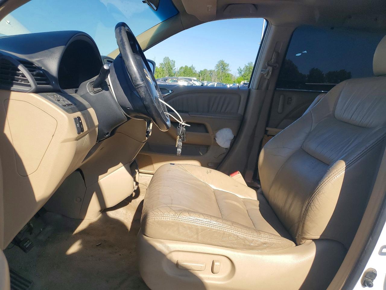 2006 Honda Odyssey Exl White vin: 5FNRL38716B457802