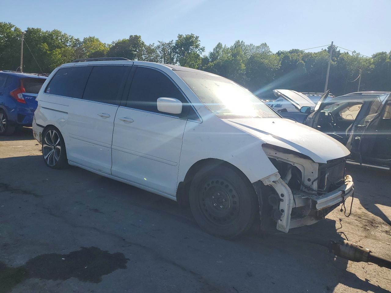 2006 Honda Odyssey Exl White vin: 5FNRL38716B457802
