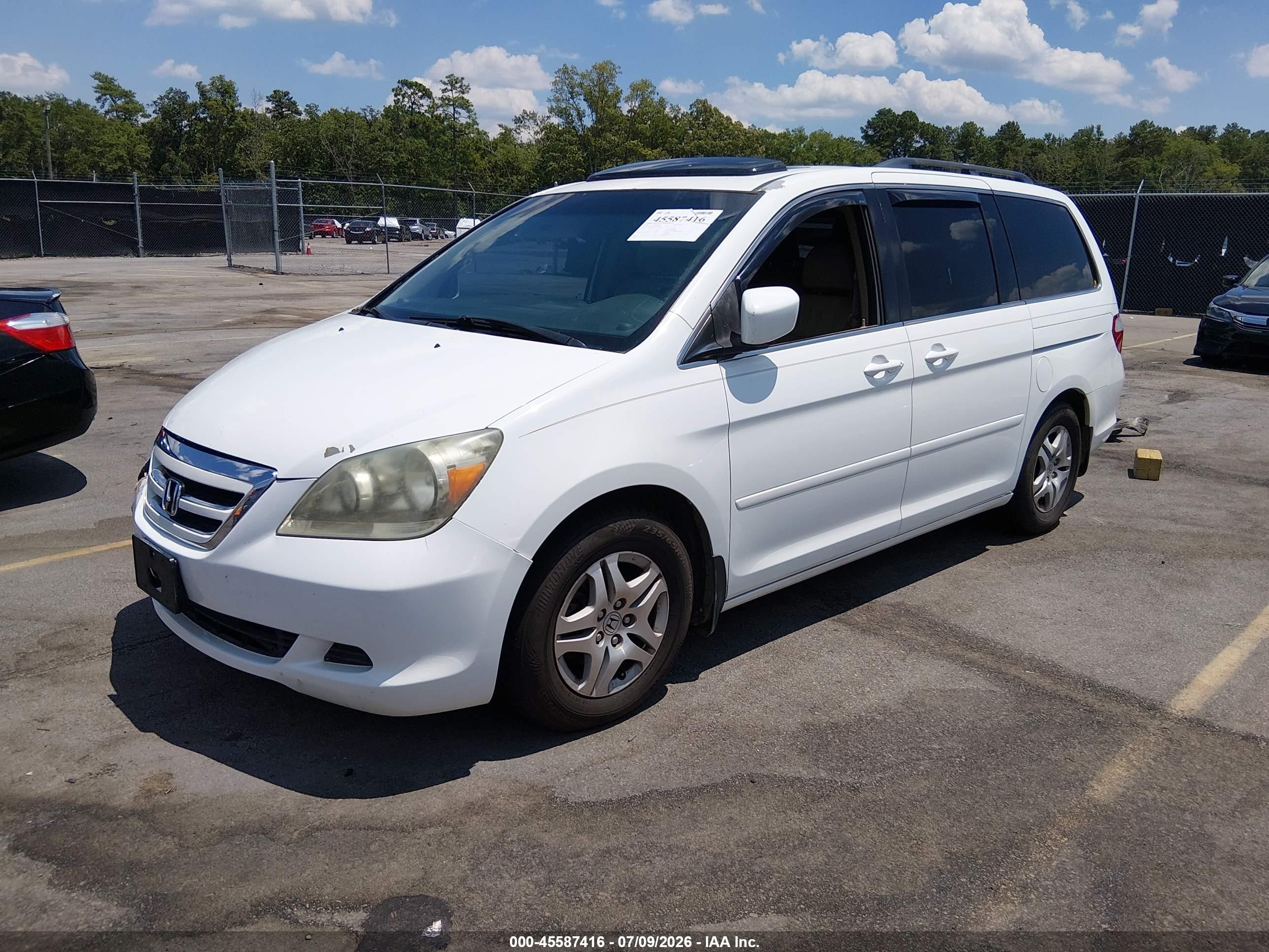 2007 Honda Odyssey Ex-l White vin: 5FNRL38717B072788