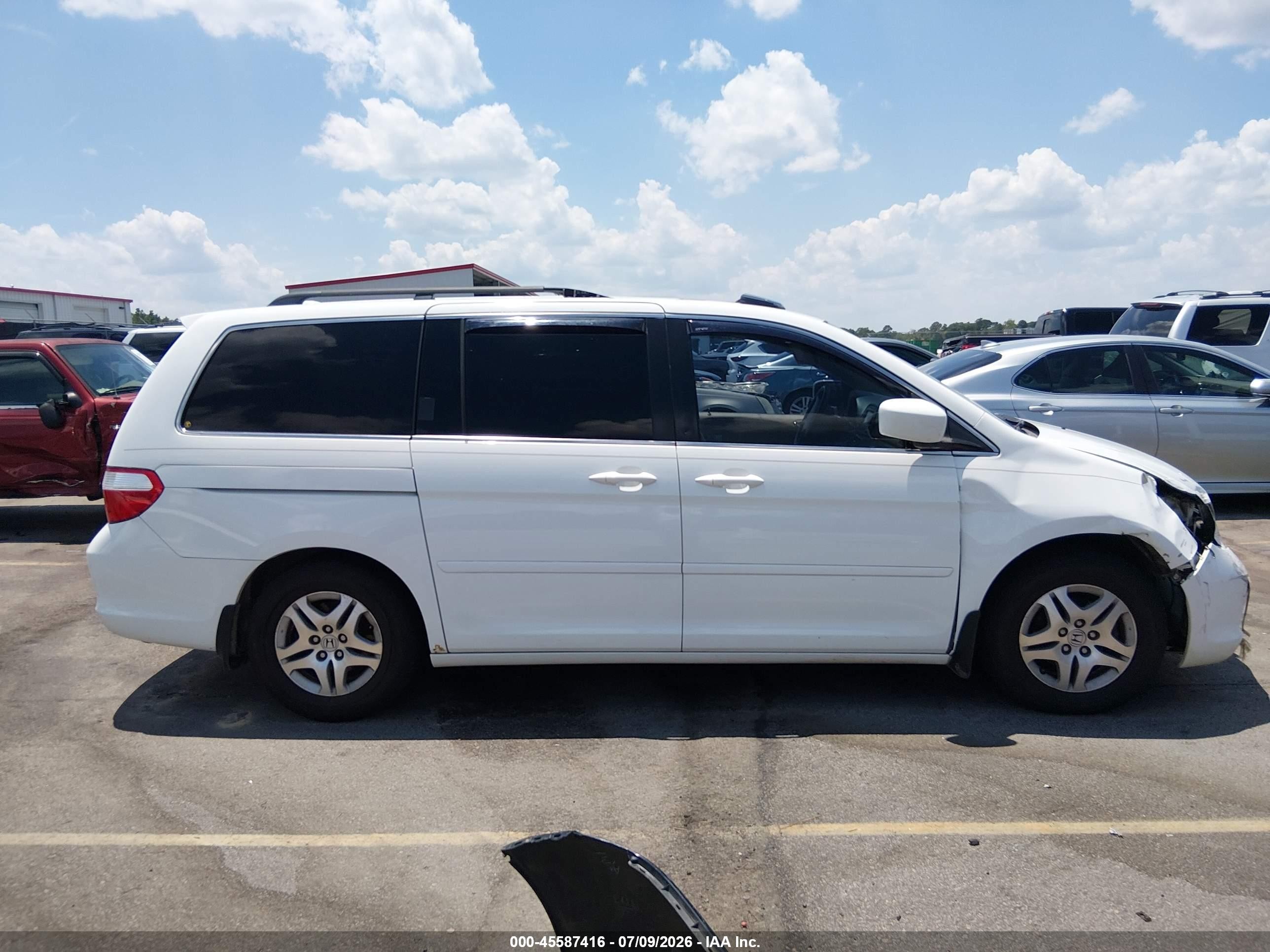 2007 Honda Odyssey Ex-l White vin: 5FNRL38717B072788