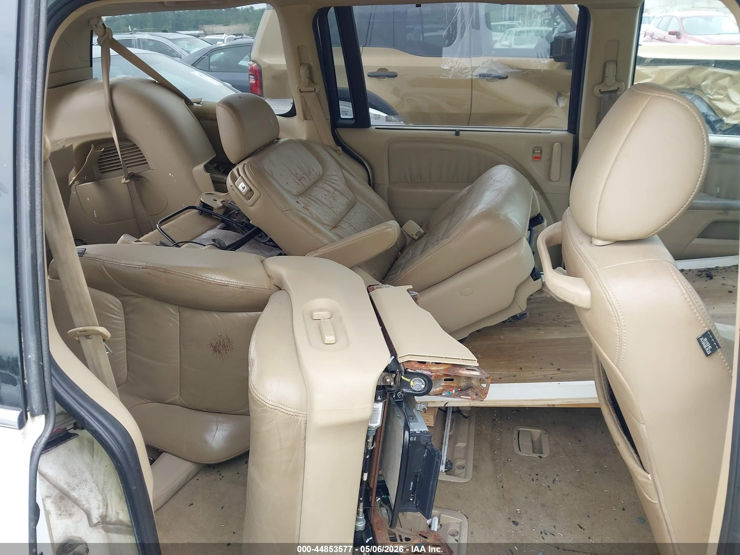 2008 Honda Odyssey Ex-l White vin: 5FNRL38718B007859