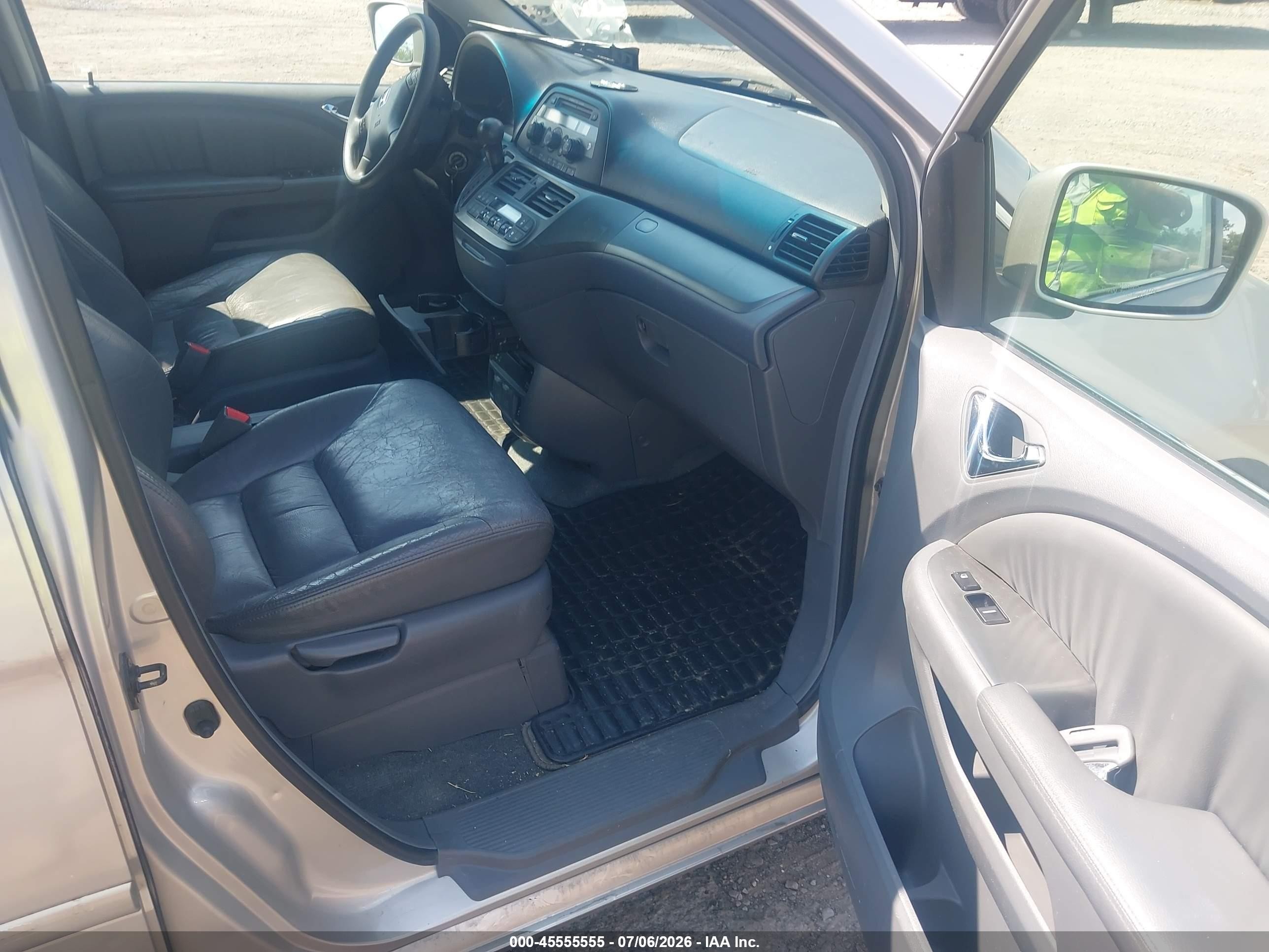 2005 Honda Odyssey Ex-l Silver vin: 5FNRL38725B101096