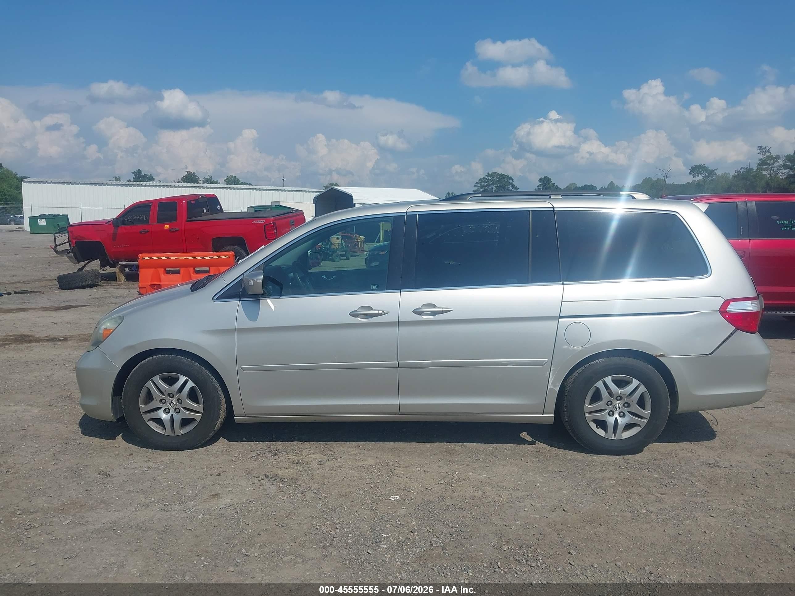 2005 Honda Odyssey Ex-l Silver vin: 5FNRL38725B101096