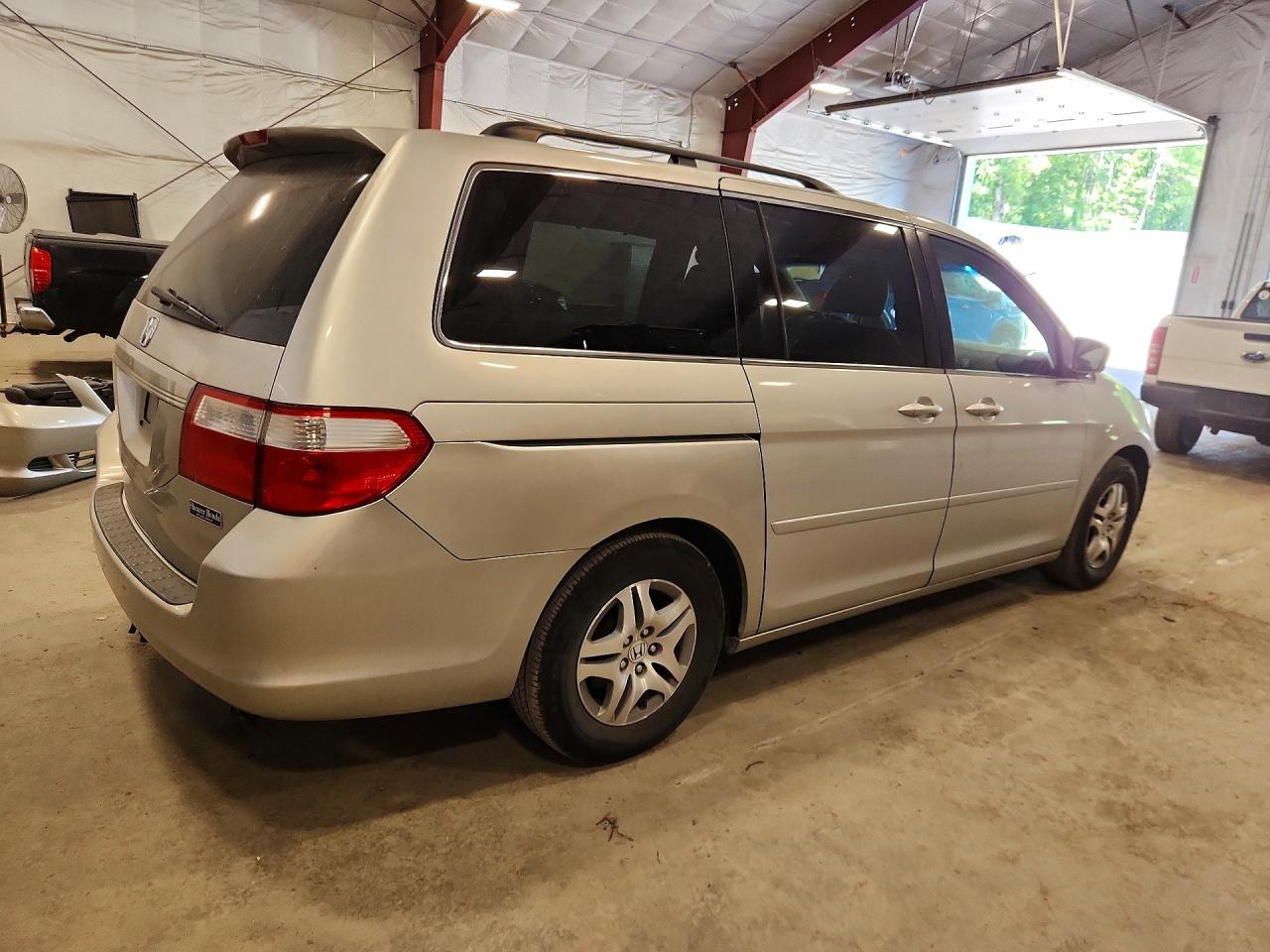 2007 Honda Odyssey Exl Серебряный vin: 5FNRL38727B415110