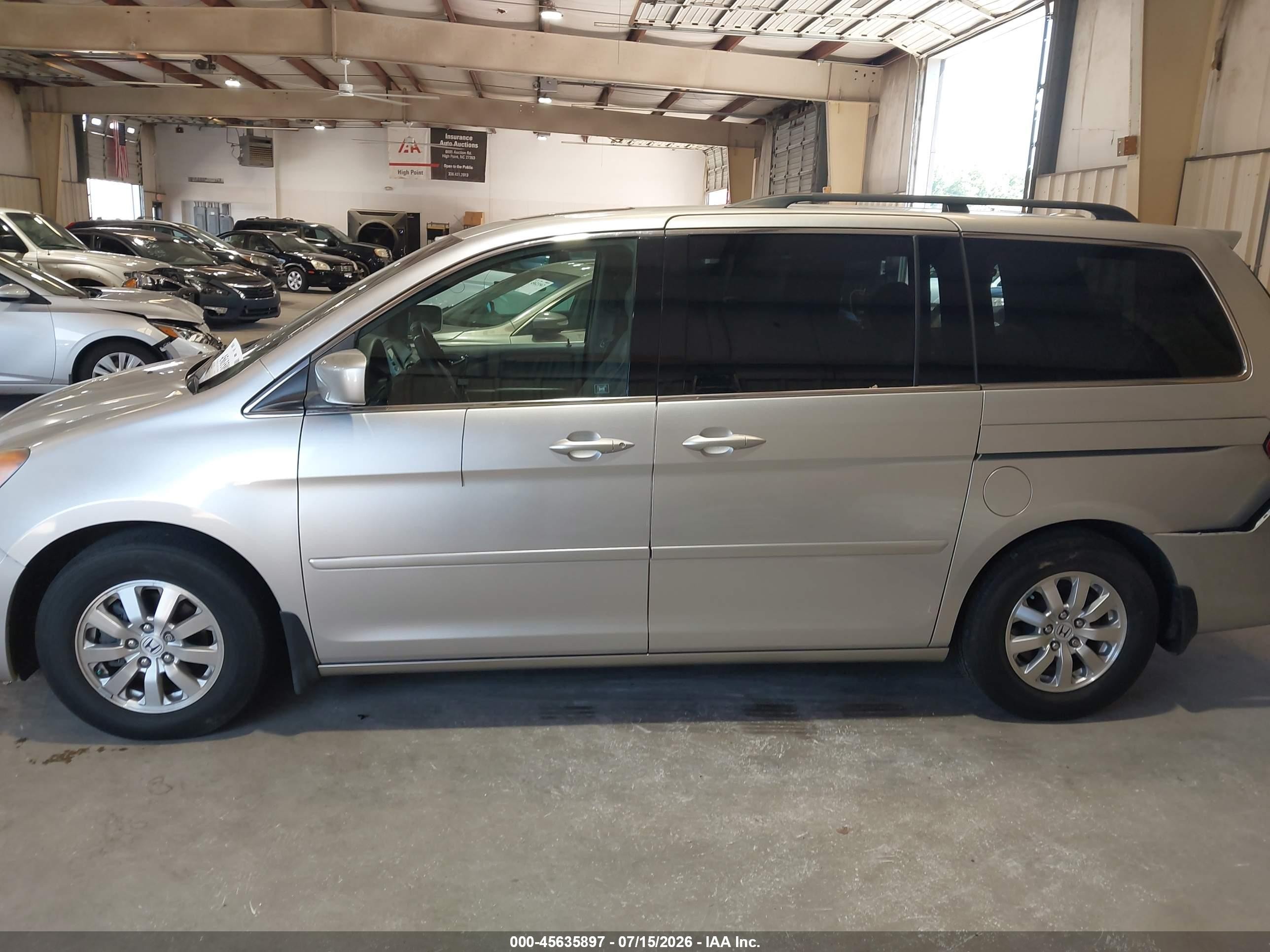 2008 Honda Odyssey Ex-l Silver vin: 5FNRL38728B087351