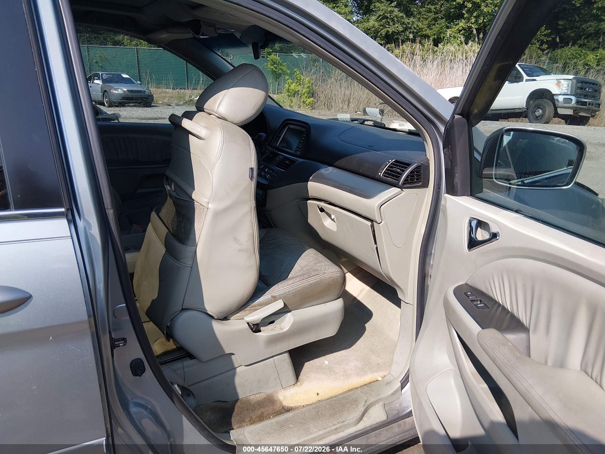 2005 Honda Odyssey Ex-l Gray vin: 5FNRL38735B132891
