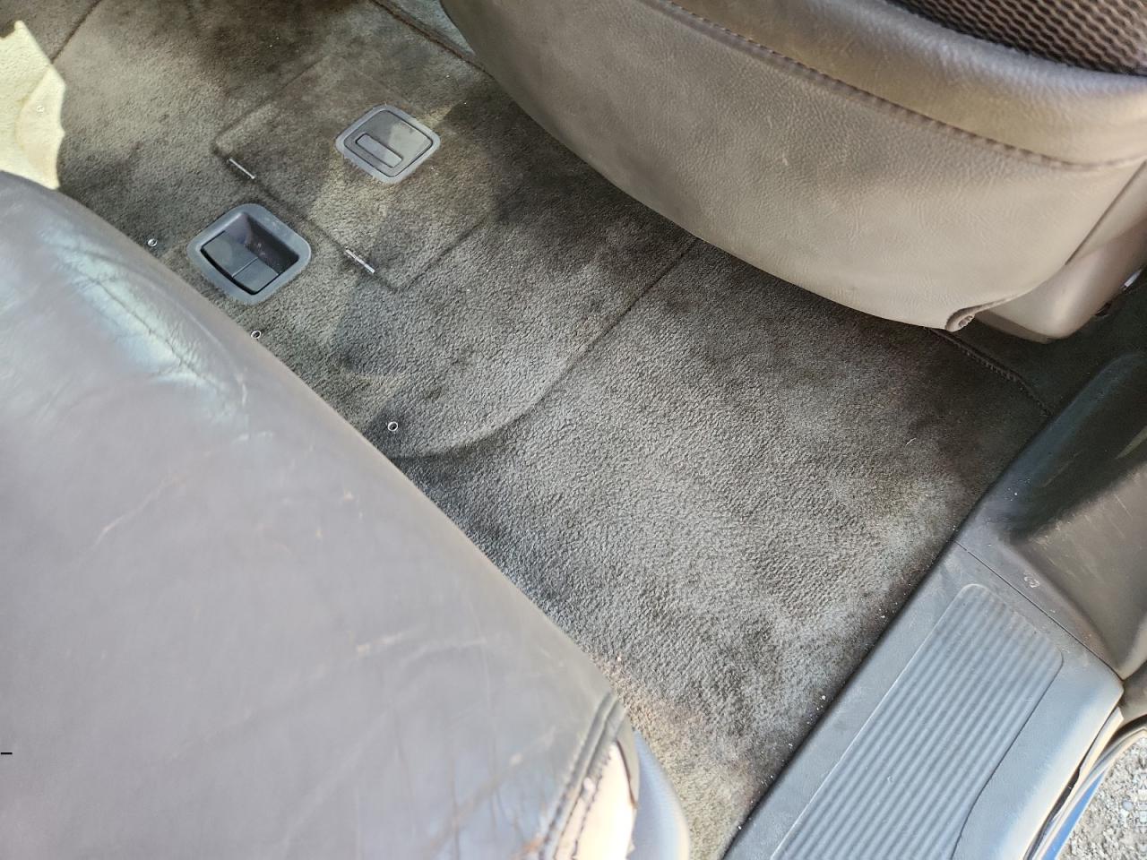 2007 Honda Odyssey Exl Blue vin: 5FNRL38737B010793 Damage: Right Rear Carpet, Stained, Permanent
