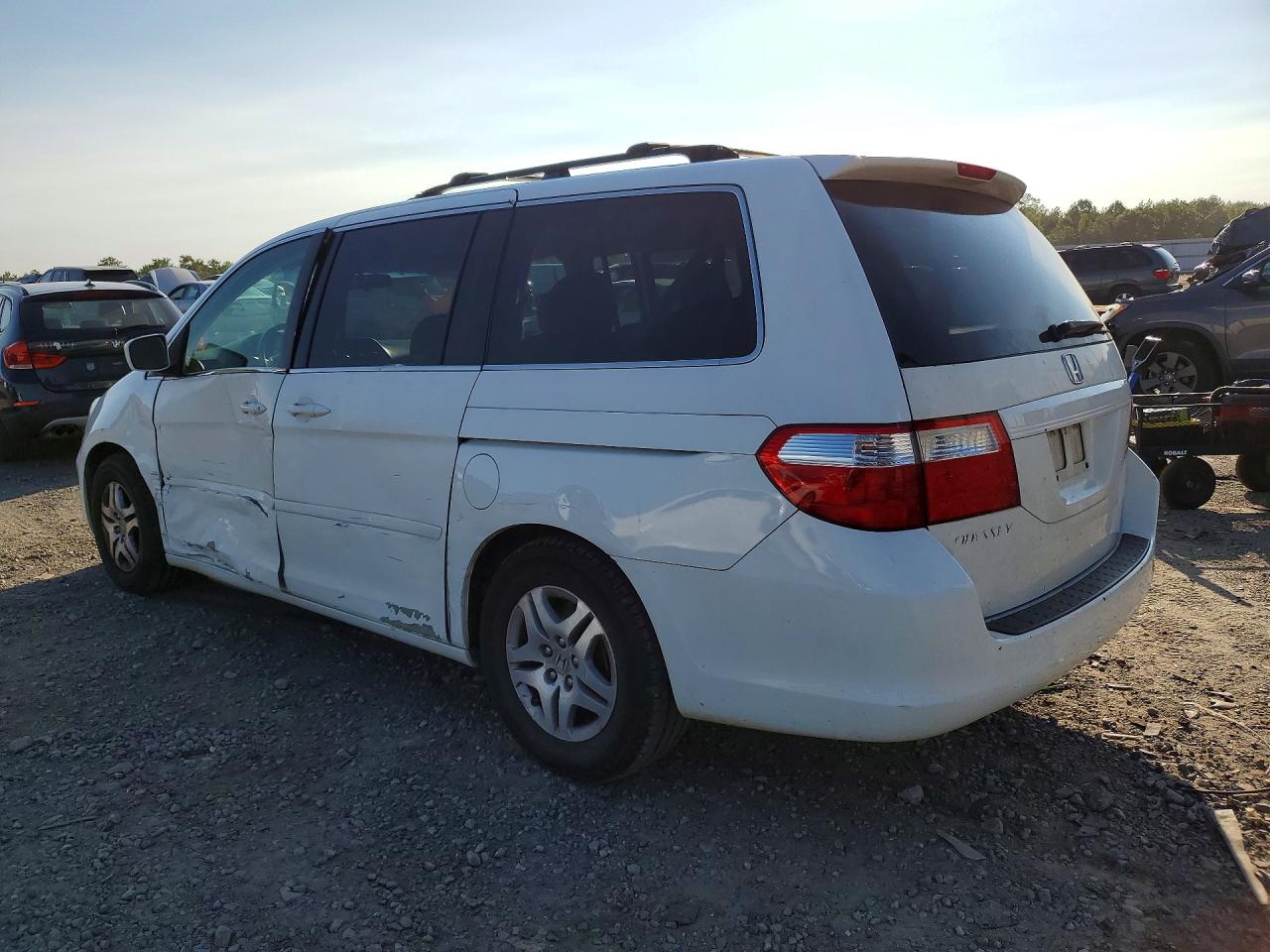 2007 Honda Odyssey Exl White vin: 5FNRL38737B137480