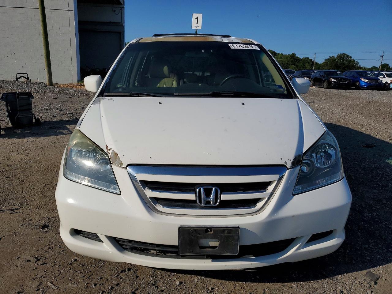 2007 Honda Odyssey Exl White vin: 5FNRL38737B137480