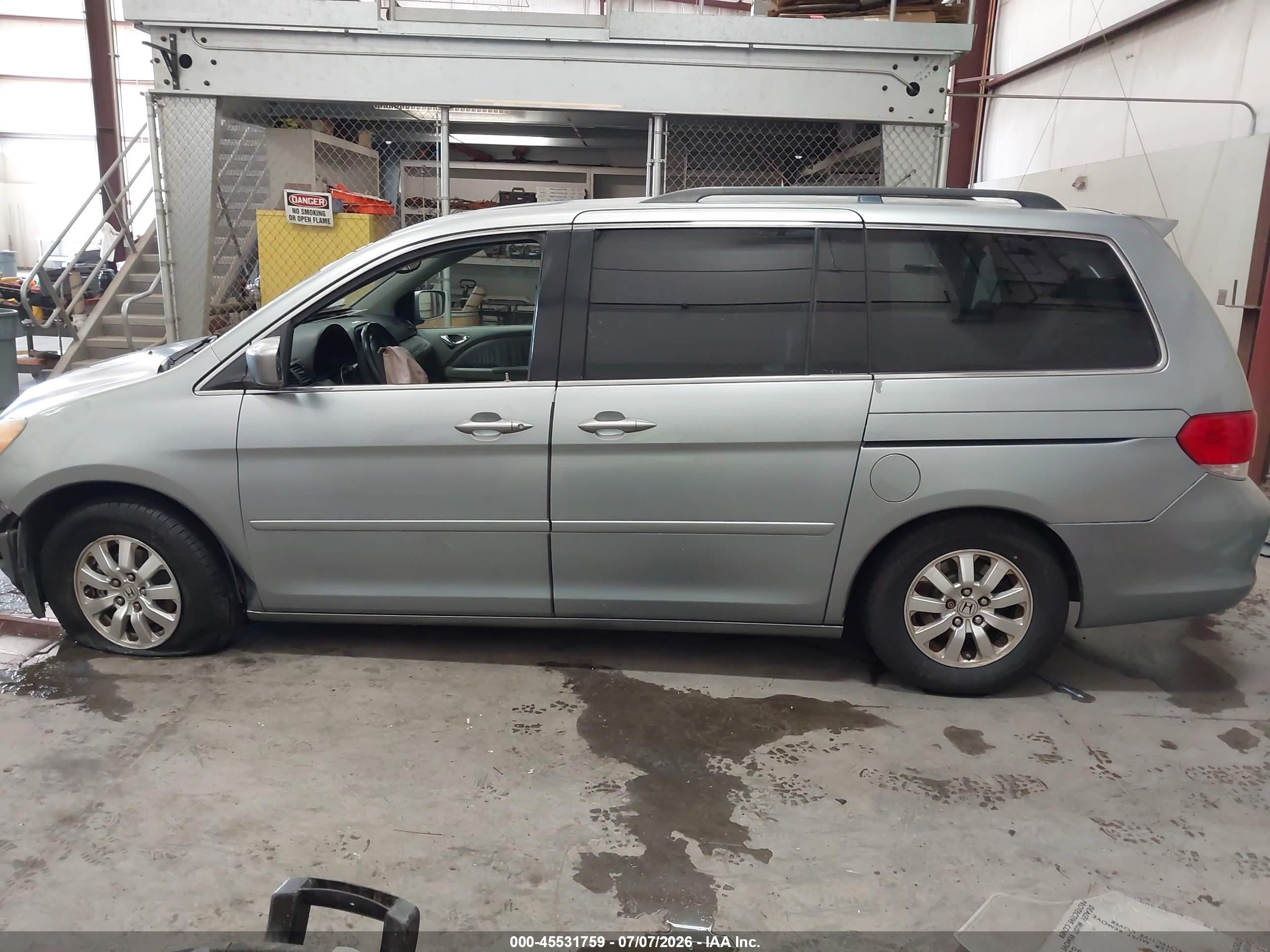 2008 Honda Odyssey Ex-l Gray vin: 5FNRL38738B010052