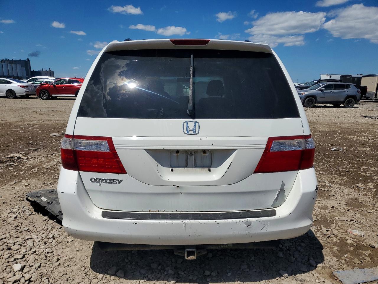 2006 Honda Odyssey Exl White vin: 5FNRL38746B023728