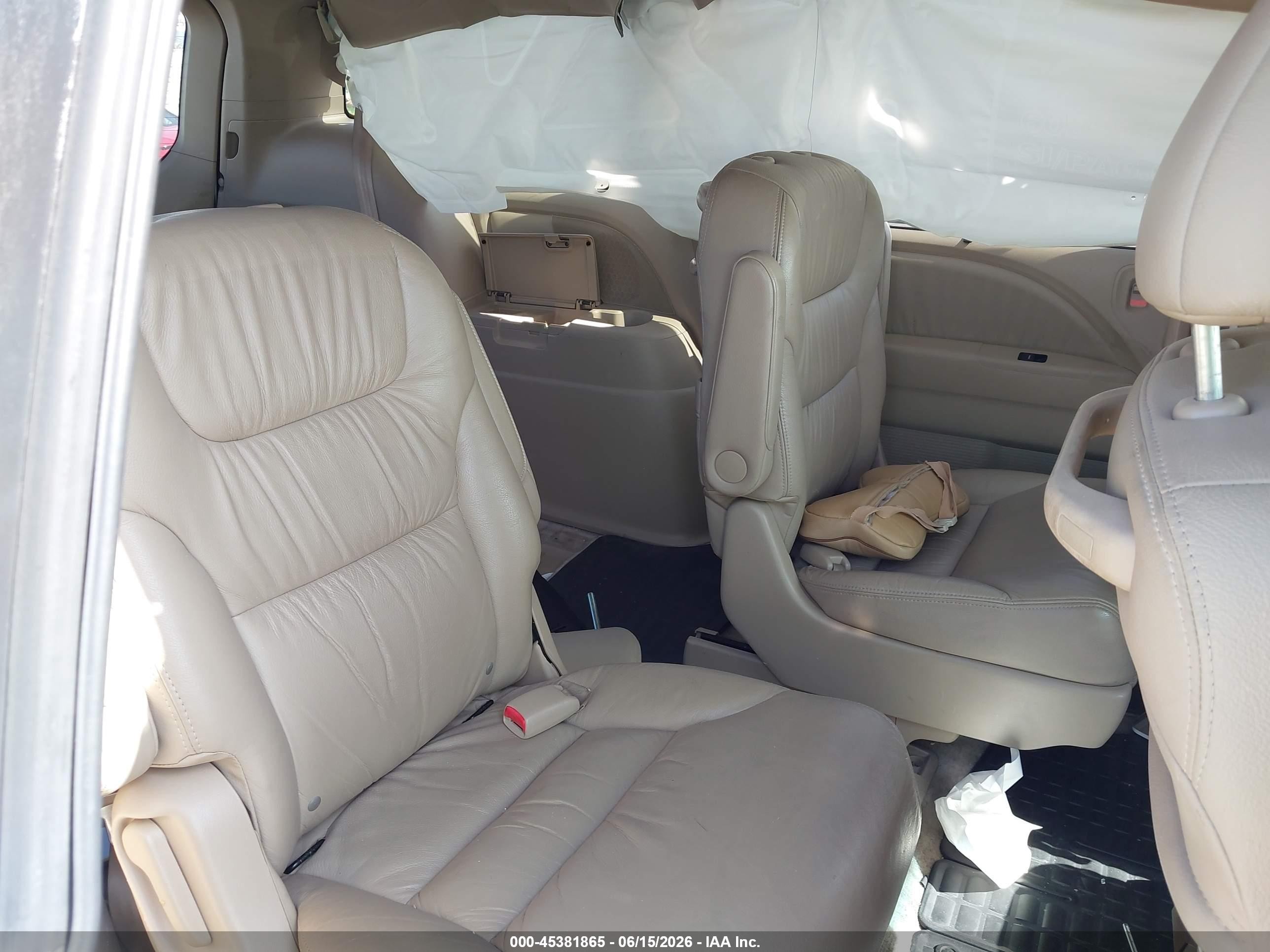 2006 Honda Odyssey Ex-l White vin: 5FNRL38746B444378
