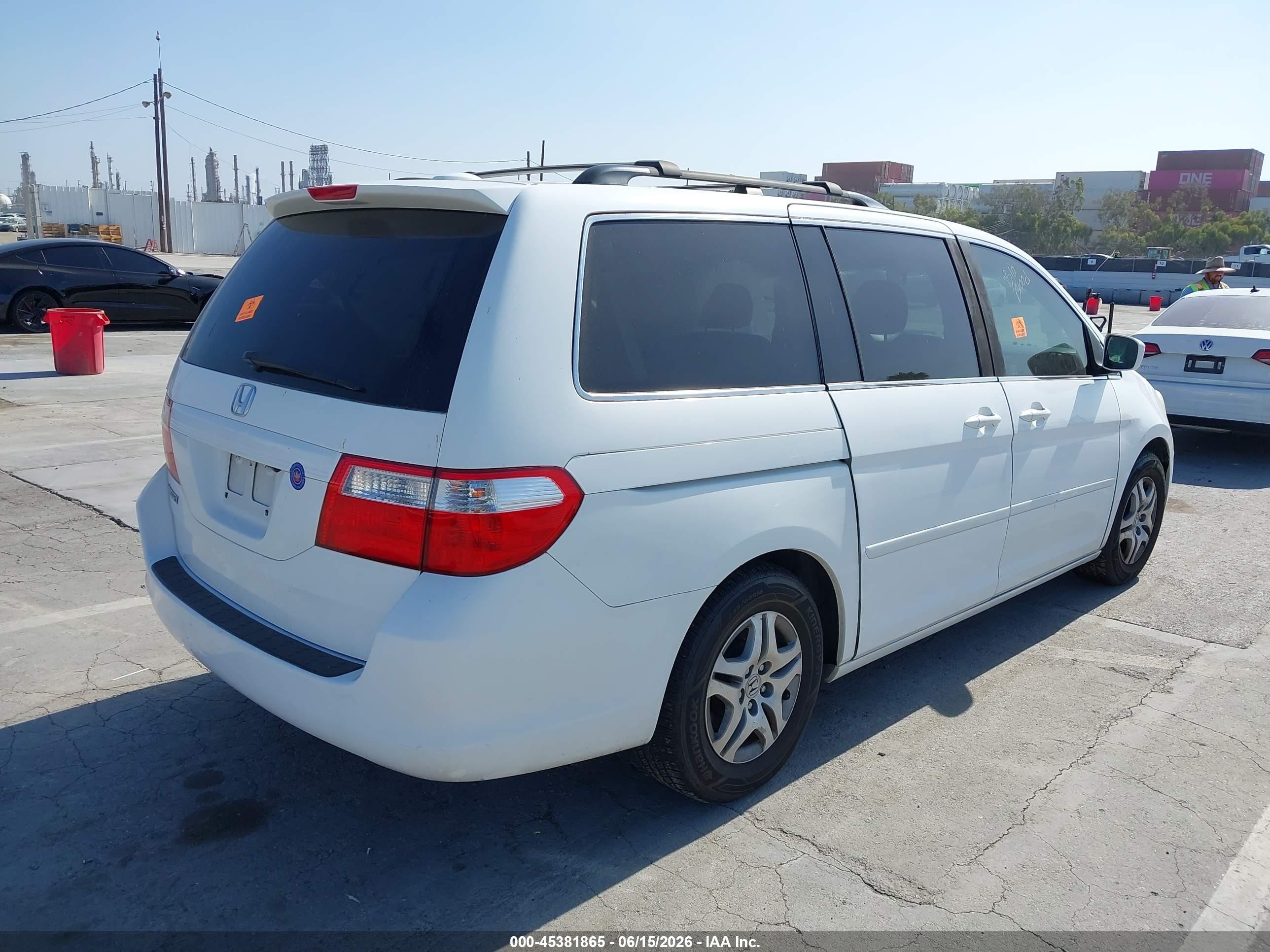 2006 Honda Odyssey Ex-l White vin: 5FNRL38746B444378