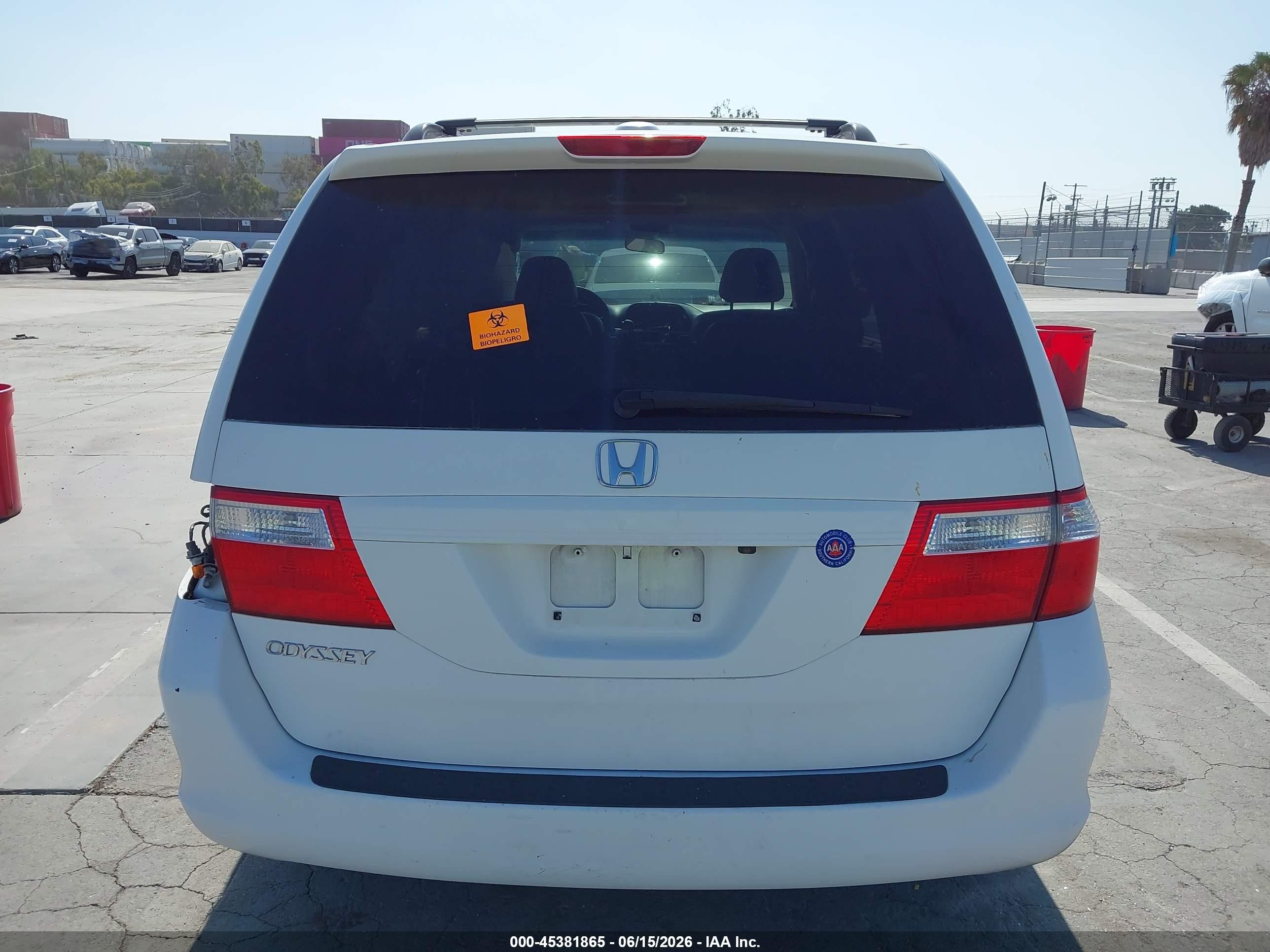 2006 Honda Odyssey Ex-l White vin: 5FNRL38746B444378