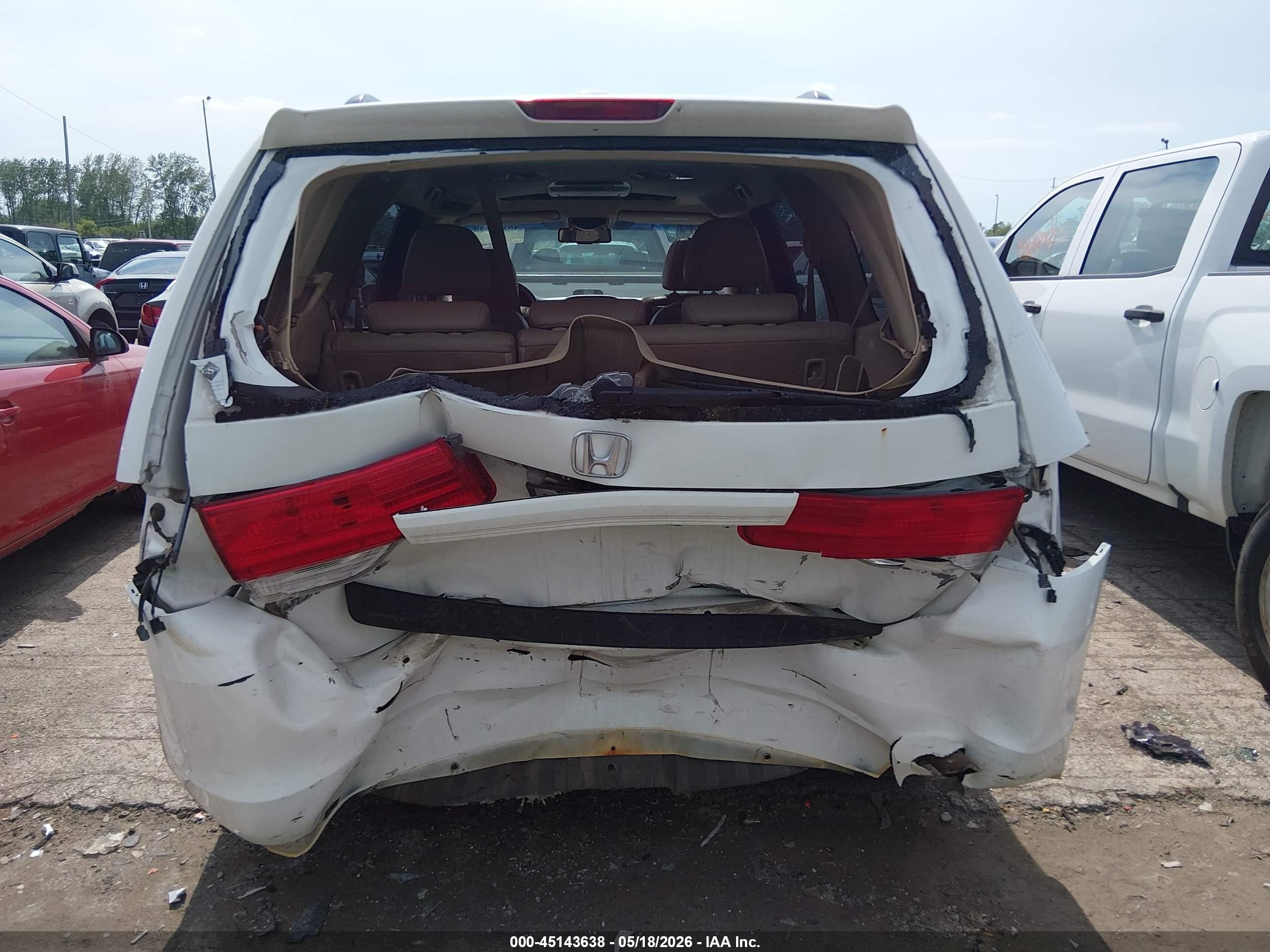 2008 Honda Odyssey Exl White vin: 5FNRL38748B404370