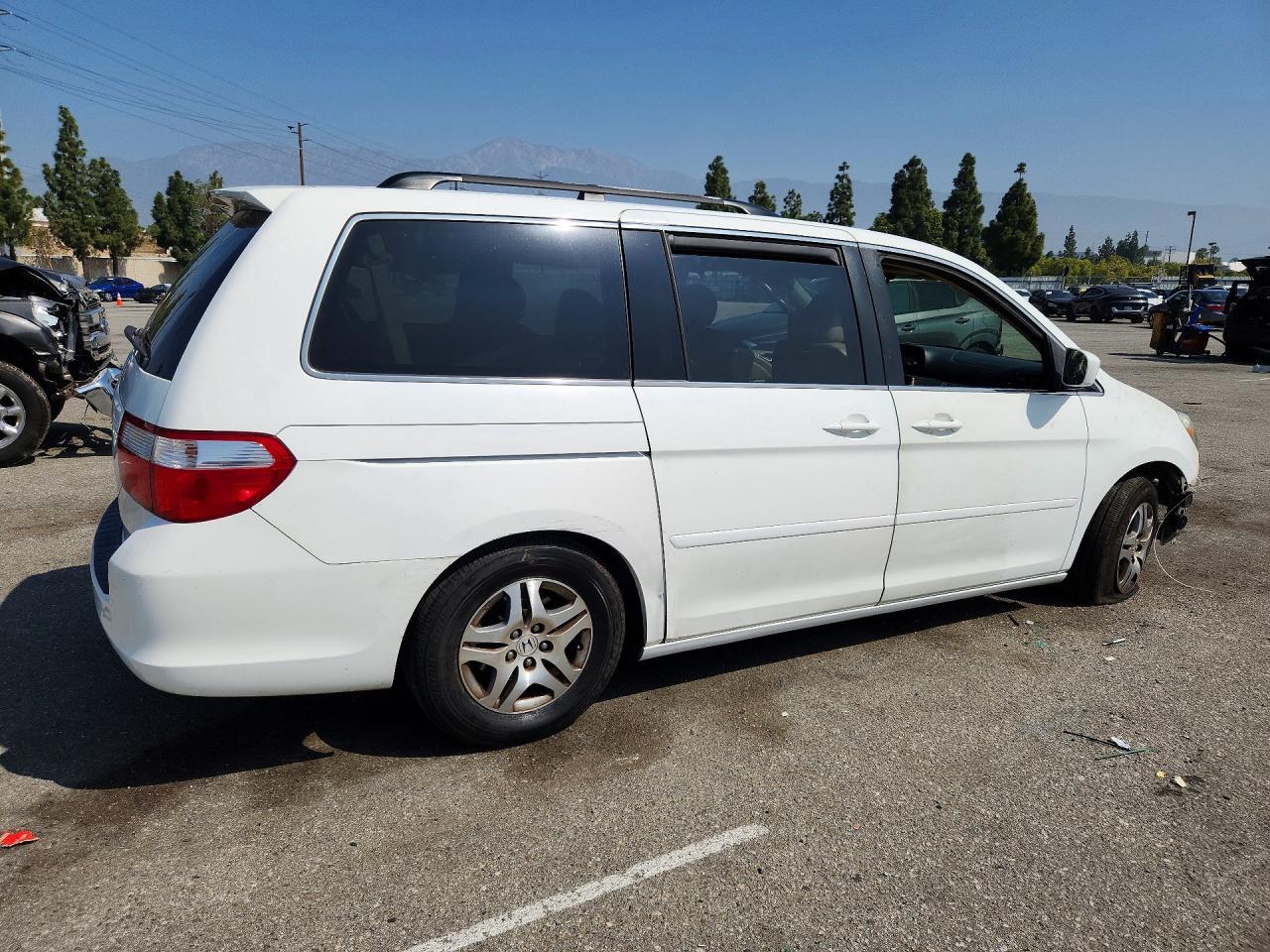 2007 Honda Odyssey Exl White vin: 5FNRL38757B406028