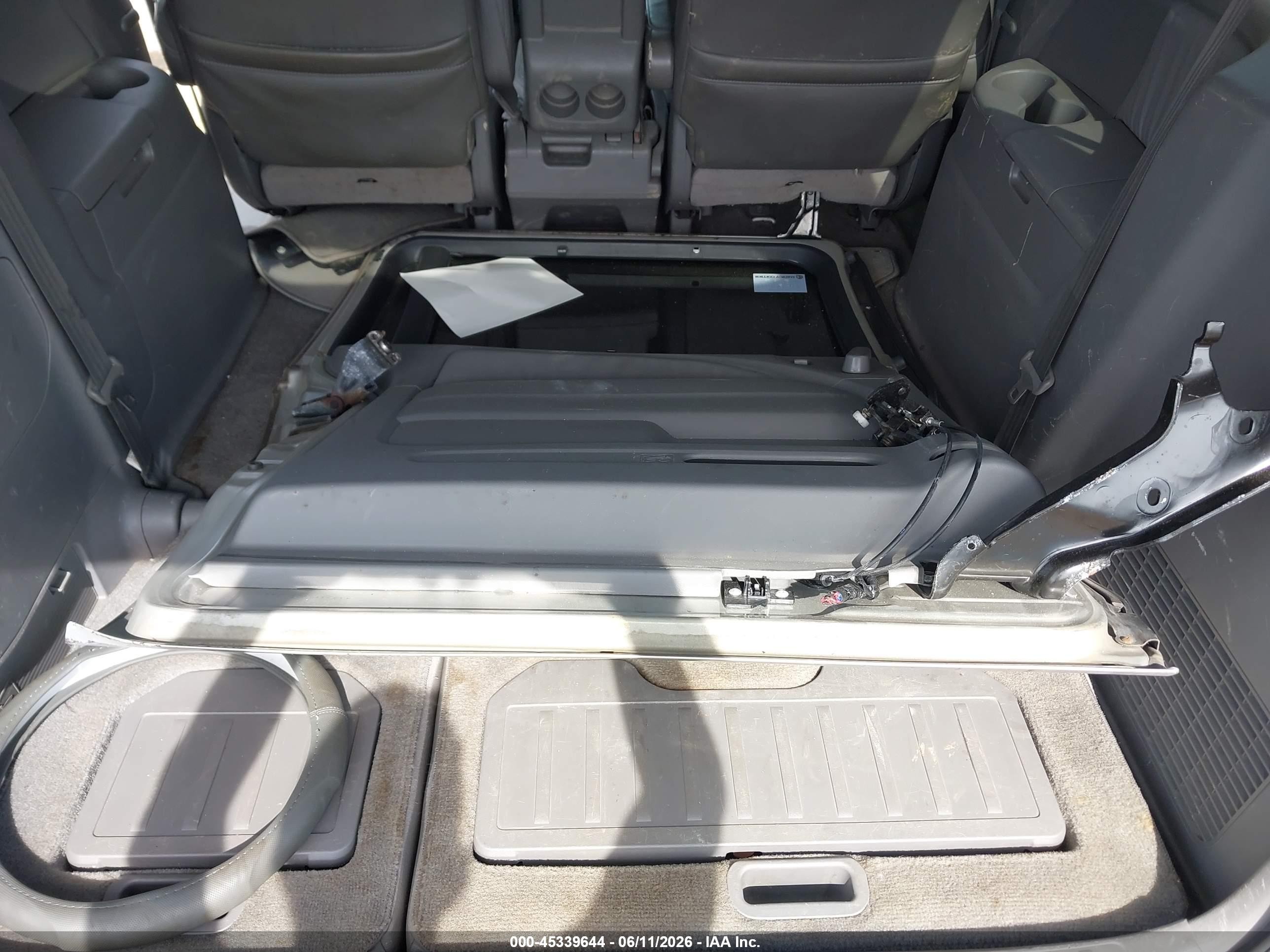 2008 Honda Odyssey Ex-l Silver vin: 5FNRL38758B034322