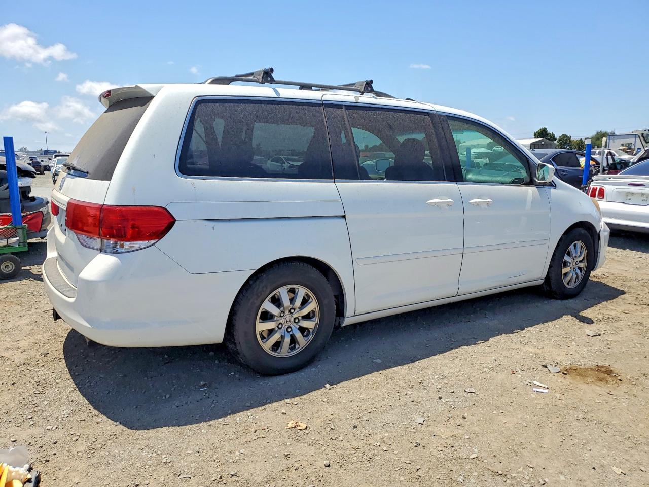 2009 Honda Odyssey Exl White vin: 5FNRL38769B001637