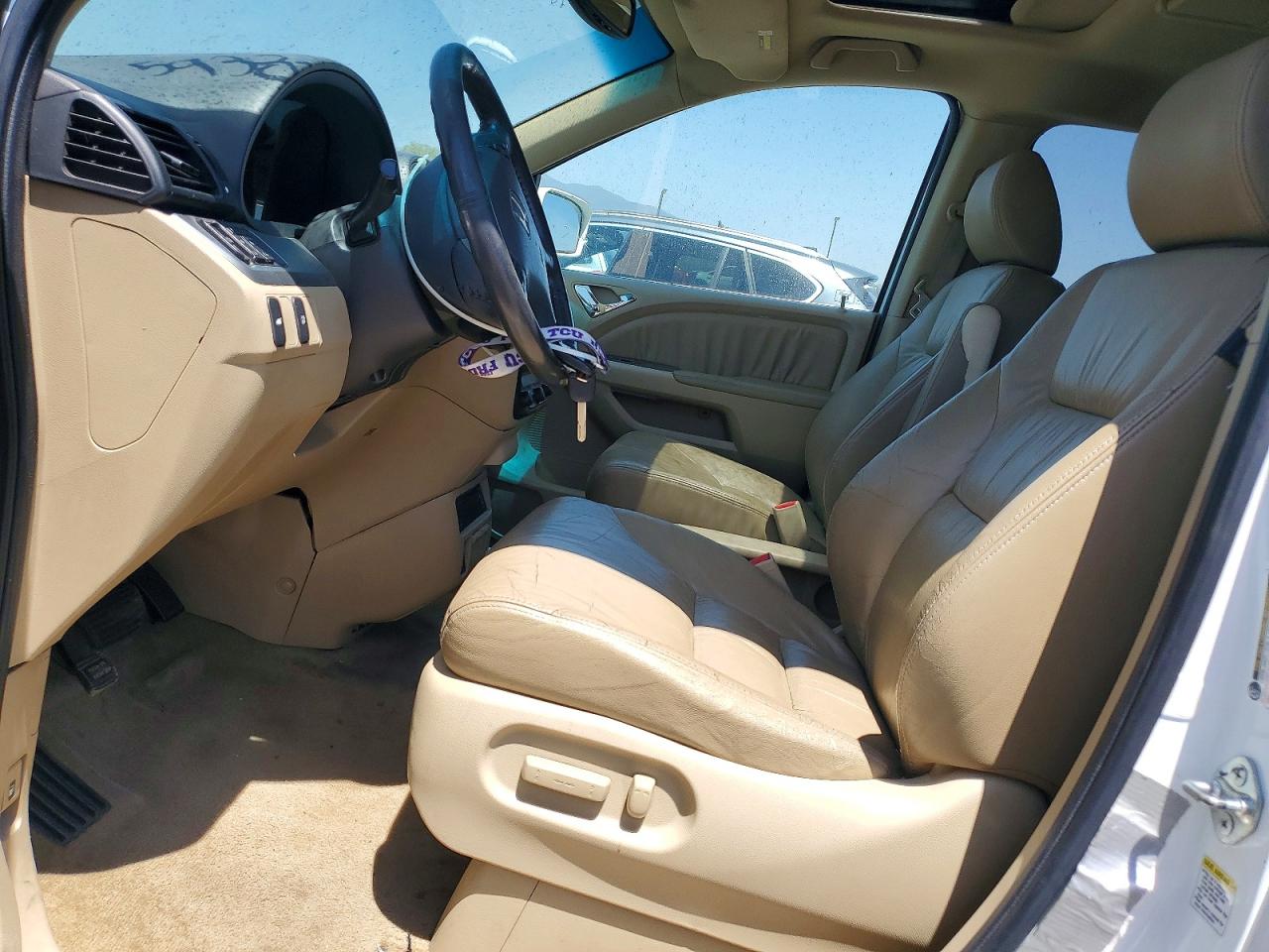 2009 Honda Odyssey Exl White vin: 5FNRL38769B001637