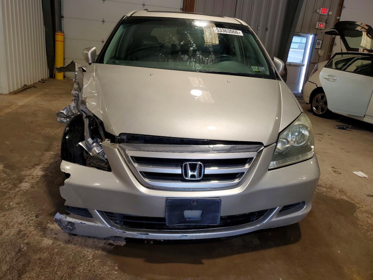2005 Honda Odyssey Exl Silver vin: 5FNRL38775B050761