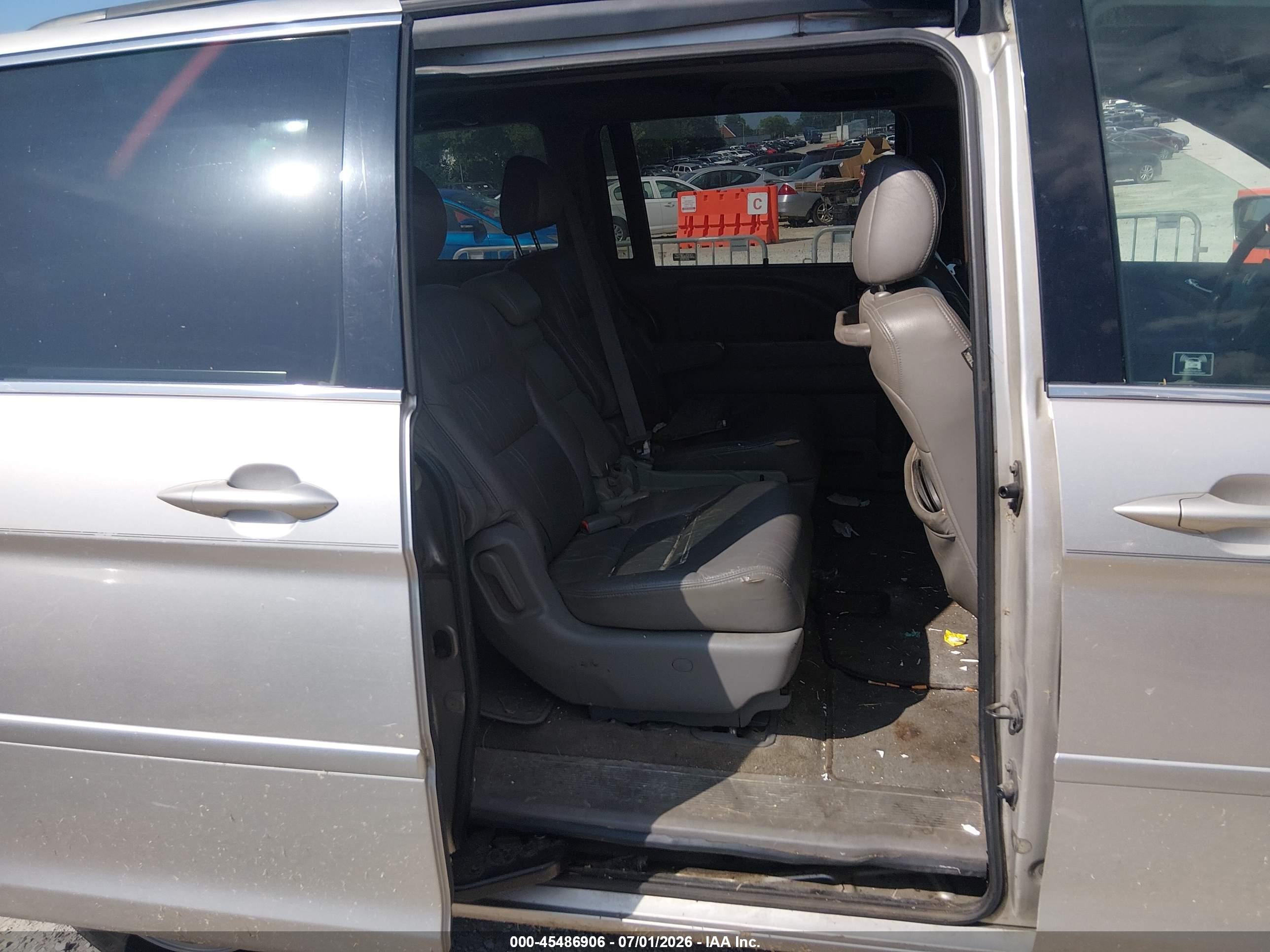 2008 Honda Odyssey Ex-l Серебряный vin: 5FNRL38778B008689