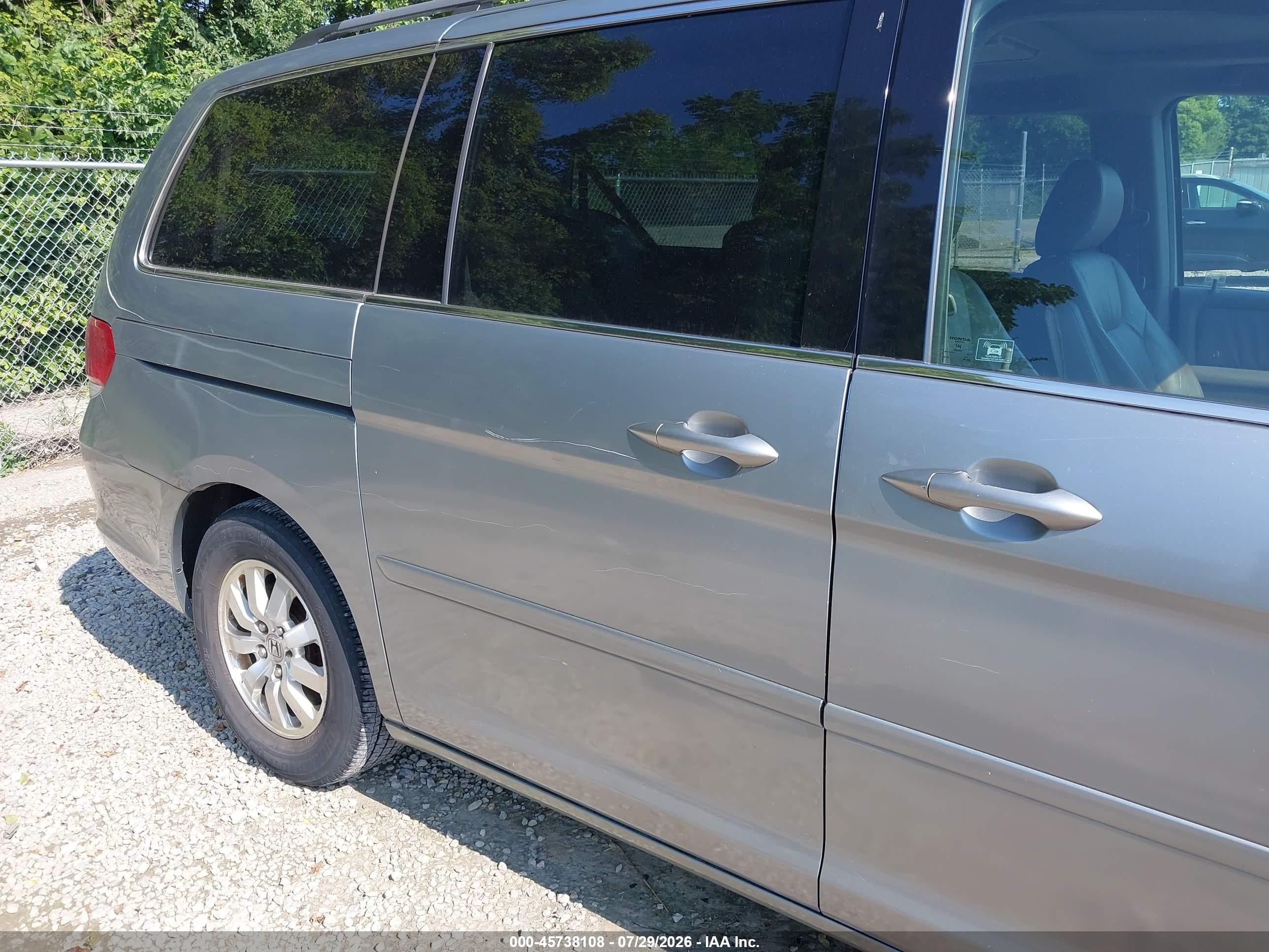 2008 Honda Odyssey Ex-l Silver vin: 5FNRL38778B021331