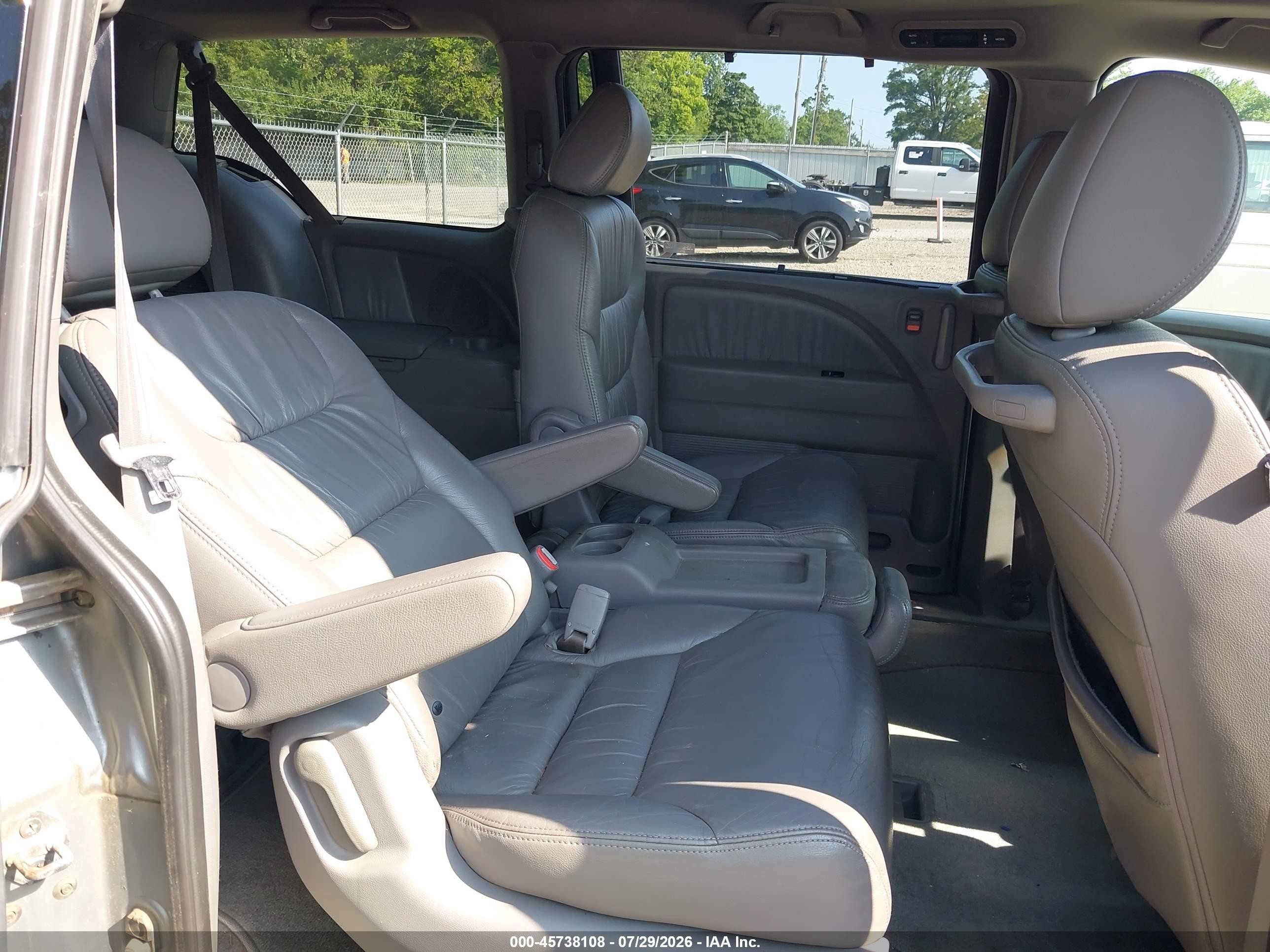 2008 Honda Odyssey Ex-l Silver vin: 5FNRL38778B021331